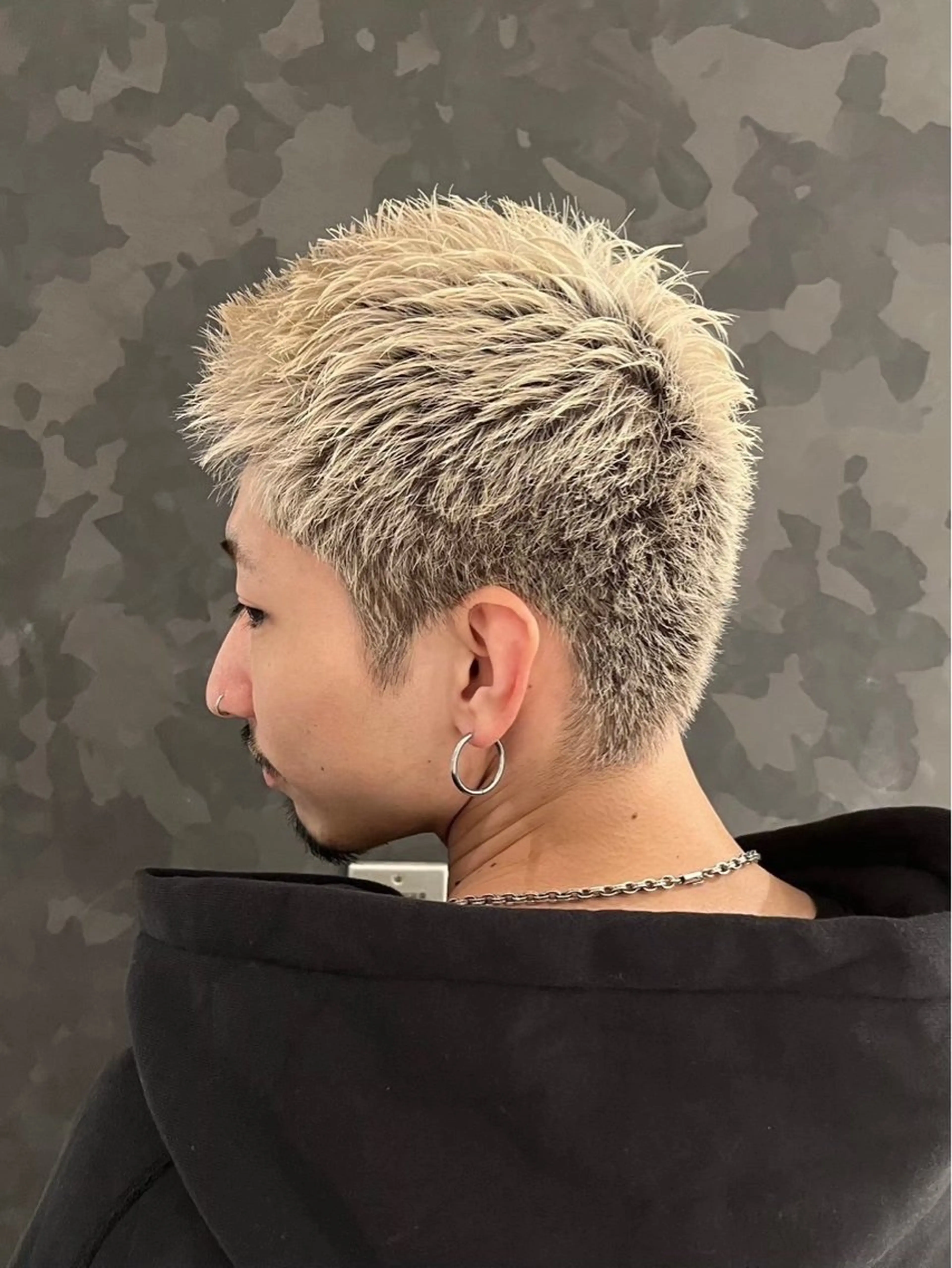 ショート BEYOND THE BARBER所属・阿賀 佑季のヘアスタイル