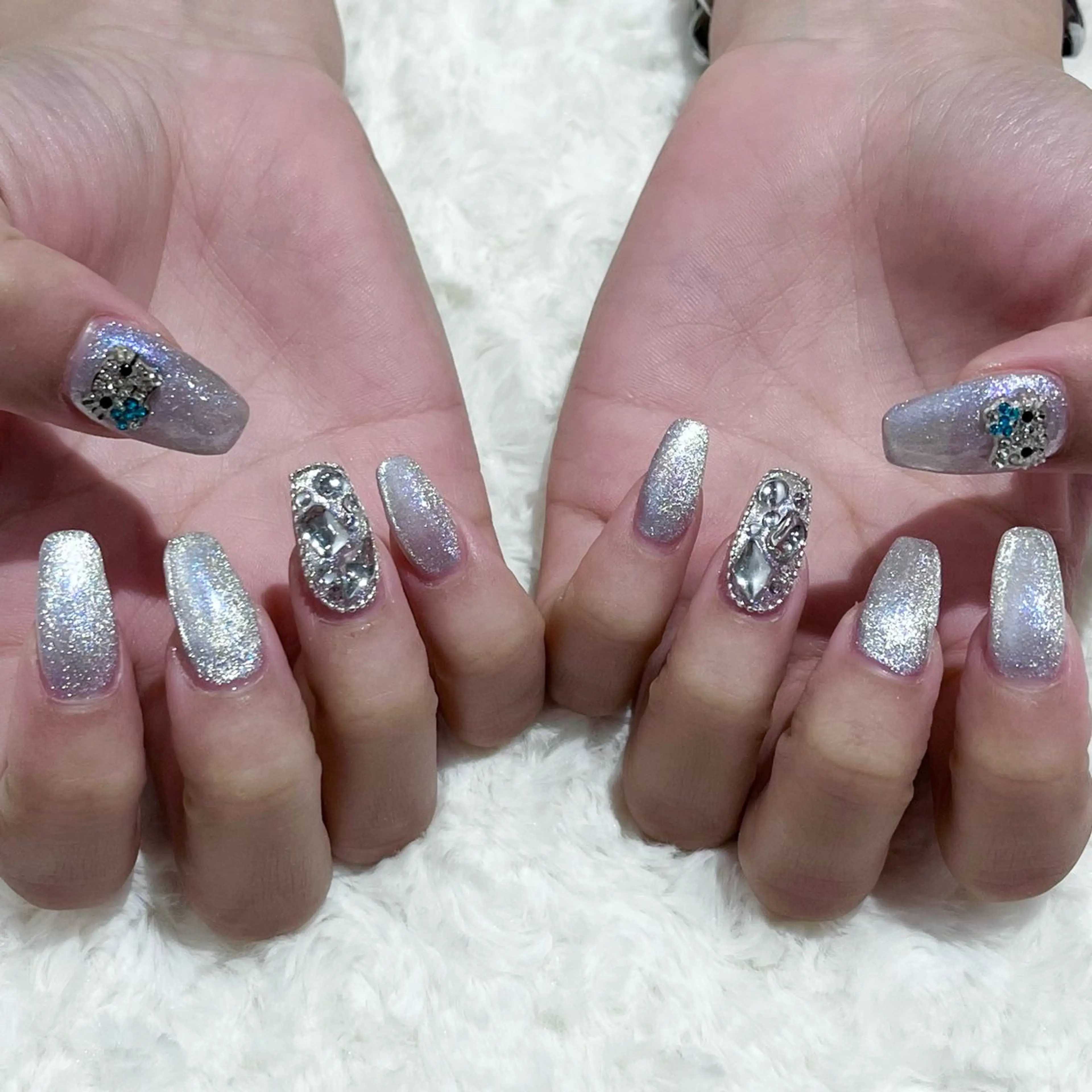 ネイル nailsalon Leu🖤Meiのネイルデザイン