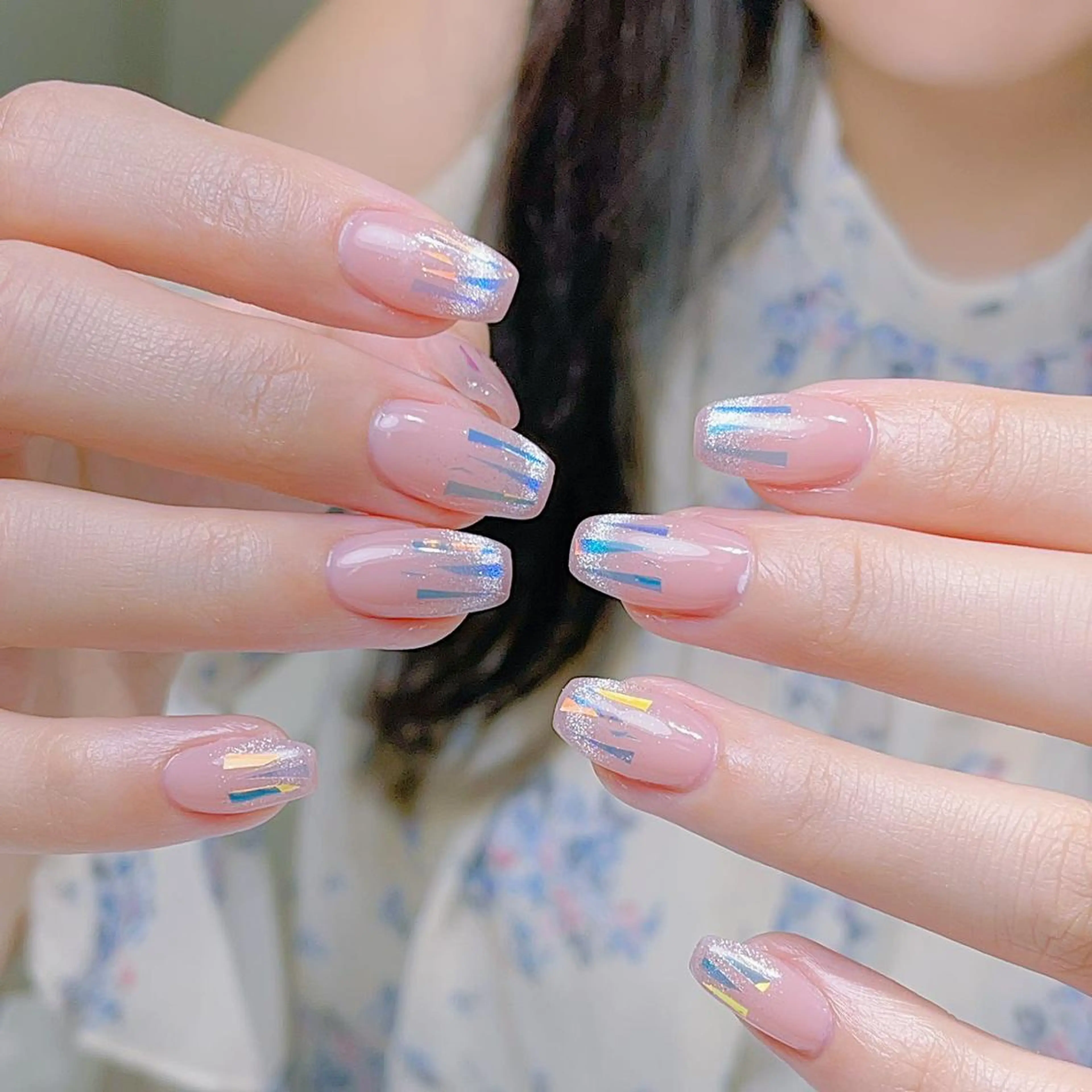 ネイル アートネイル 長さ出し ネイルチップ Queens マオのネイルデザイン