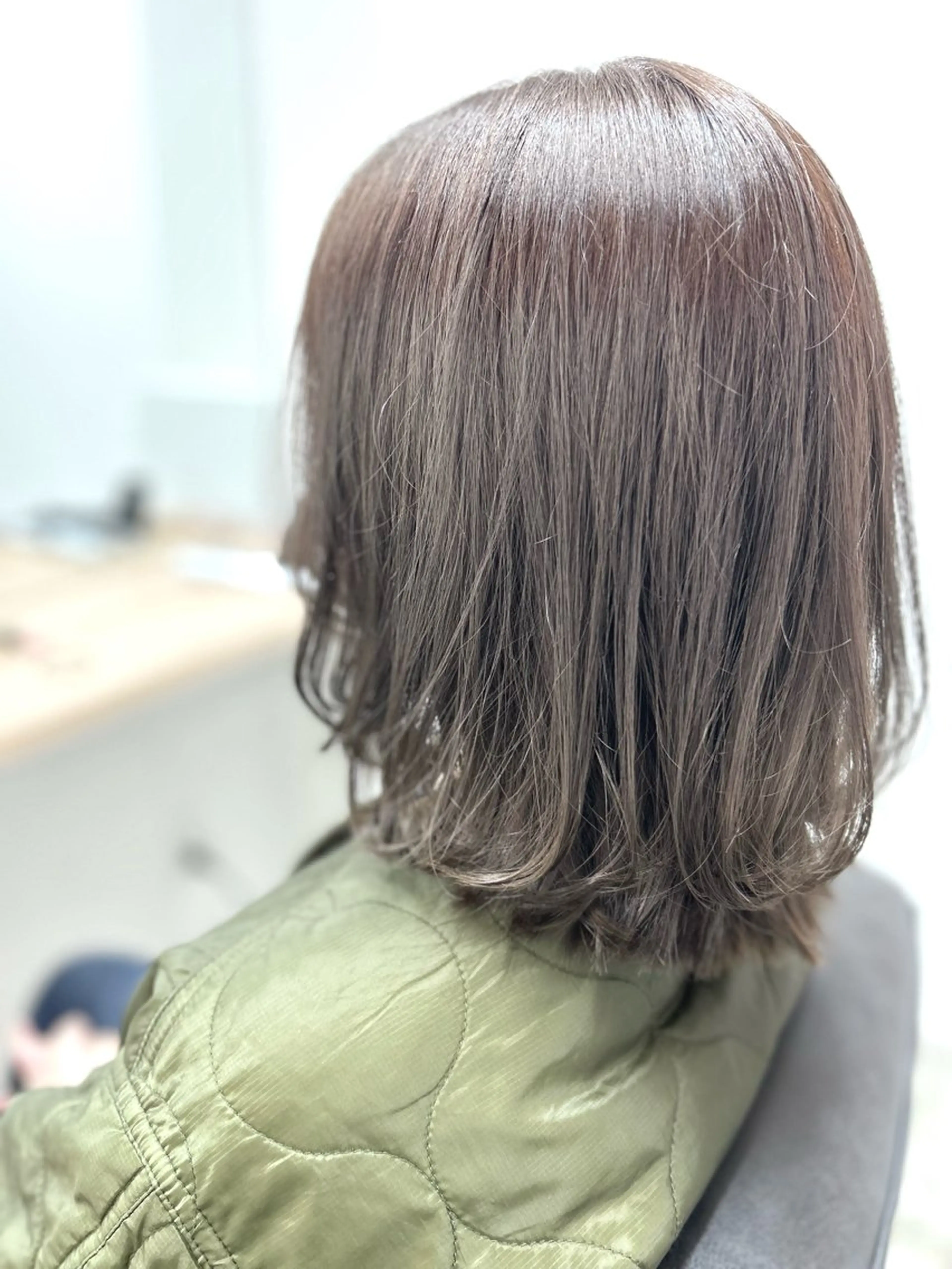 ミディアム レイヤーカット 金丸 理子のヘアスタイル