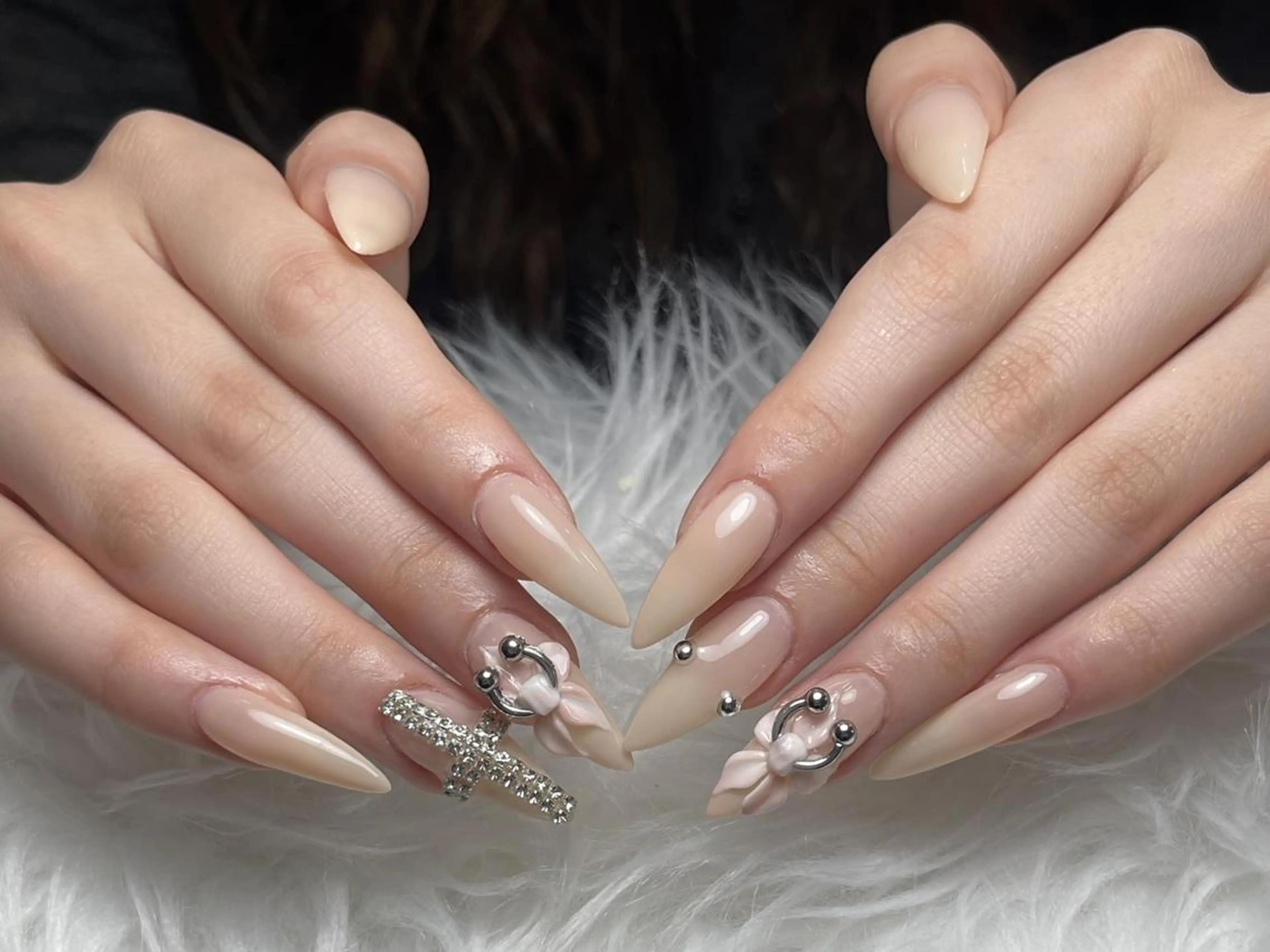 ネイル 長さ出し グラデーション 卒業式 キラキラネイル マグネットネイル アンアンBelle Nail 池袋のネイルデザイン