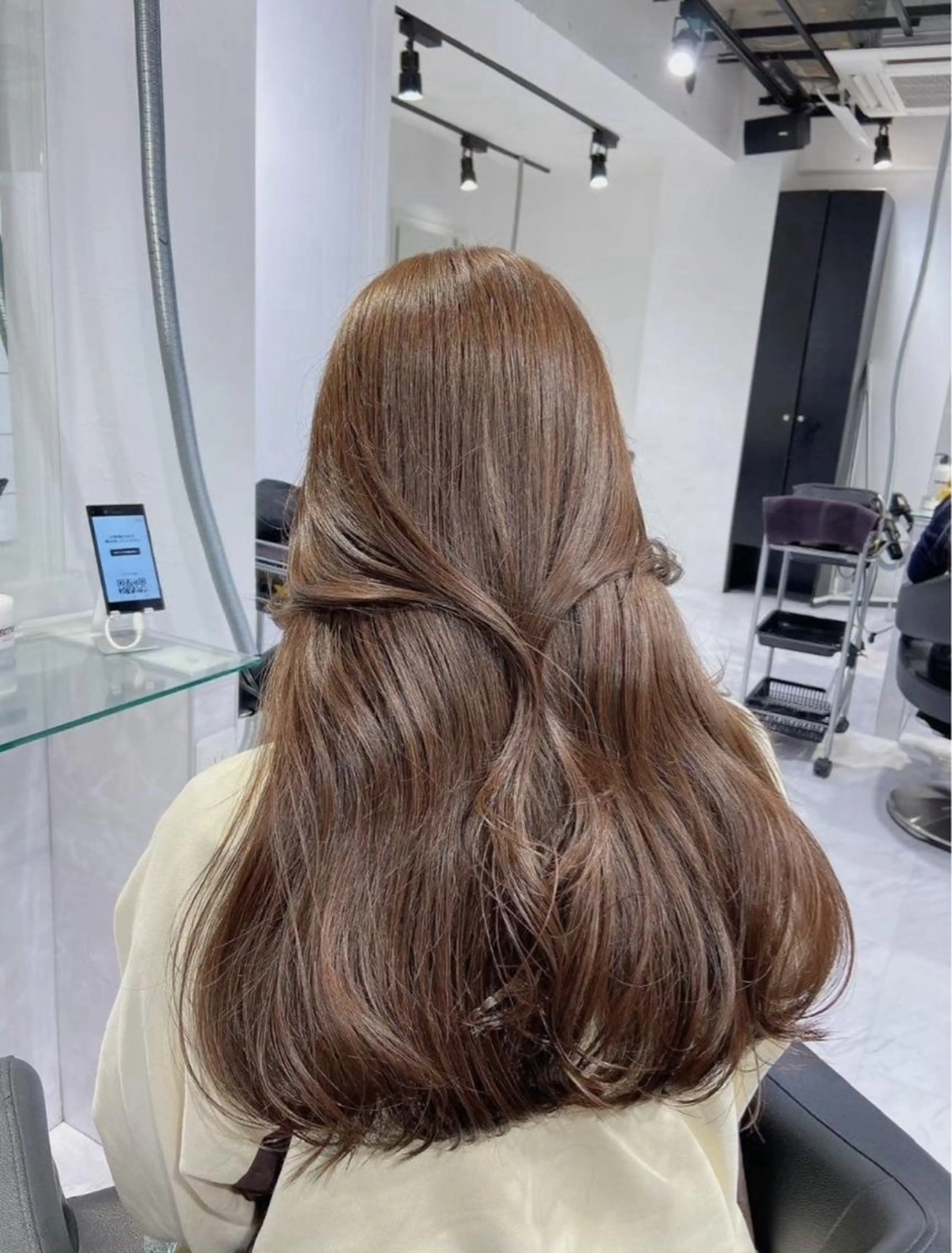 ロング カット ヘアカラー トリートメント 韓国ヘア/ブリーチ無 しWカラー/オリーブのヘアスタイル