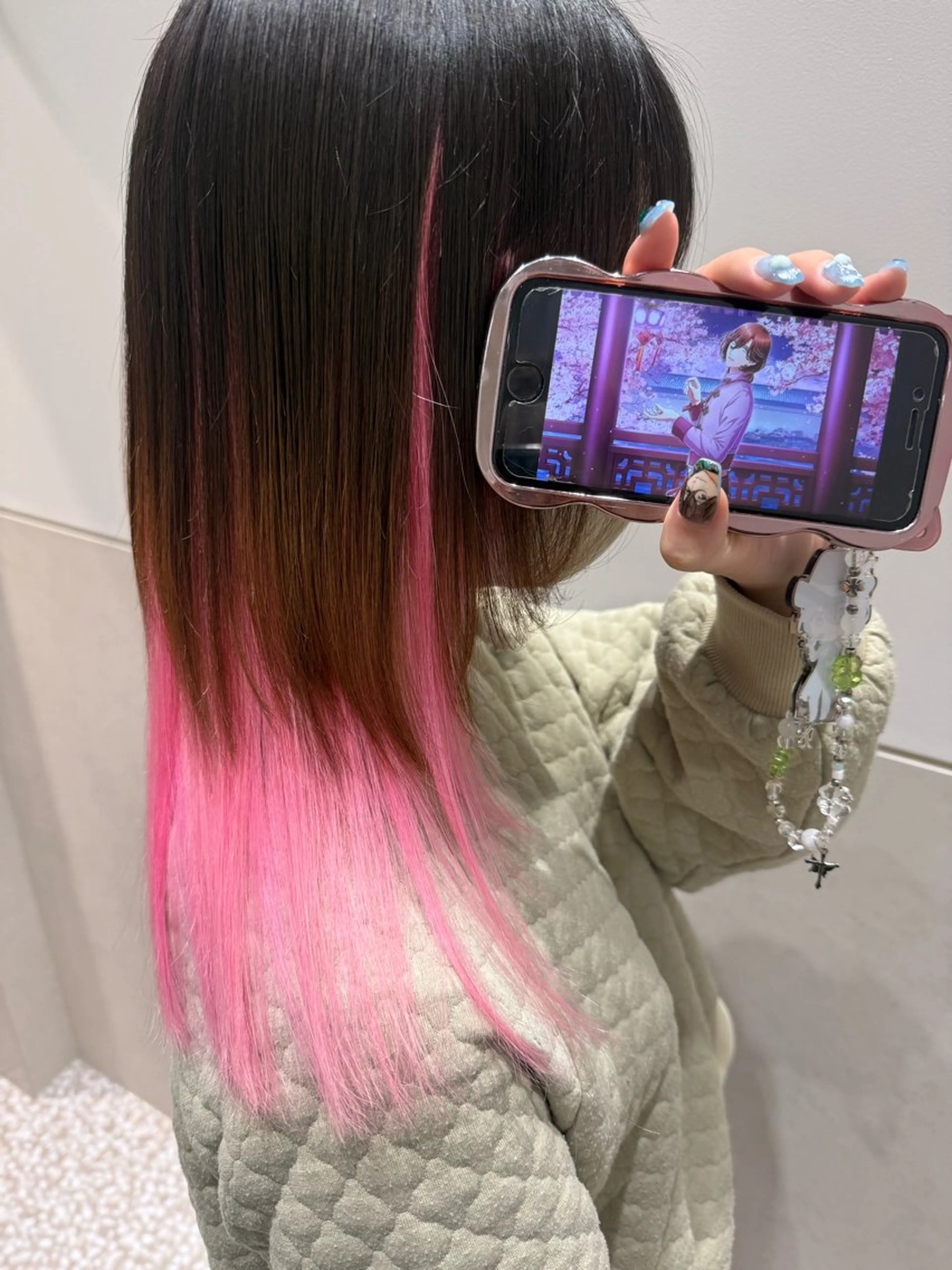 セミロング カラー ブリーチ ケアブリーチ ダブルカラー インナーカラー ピンクカラー ヘアカラー インナーカラー 推し ブリーチ  髪質改善のヘアスタイル