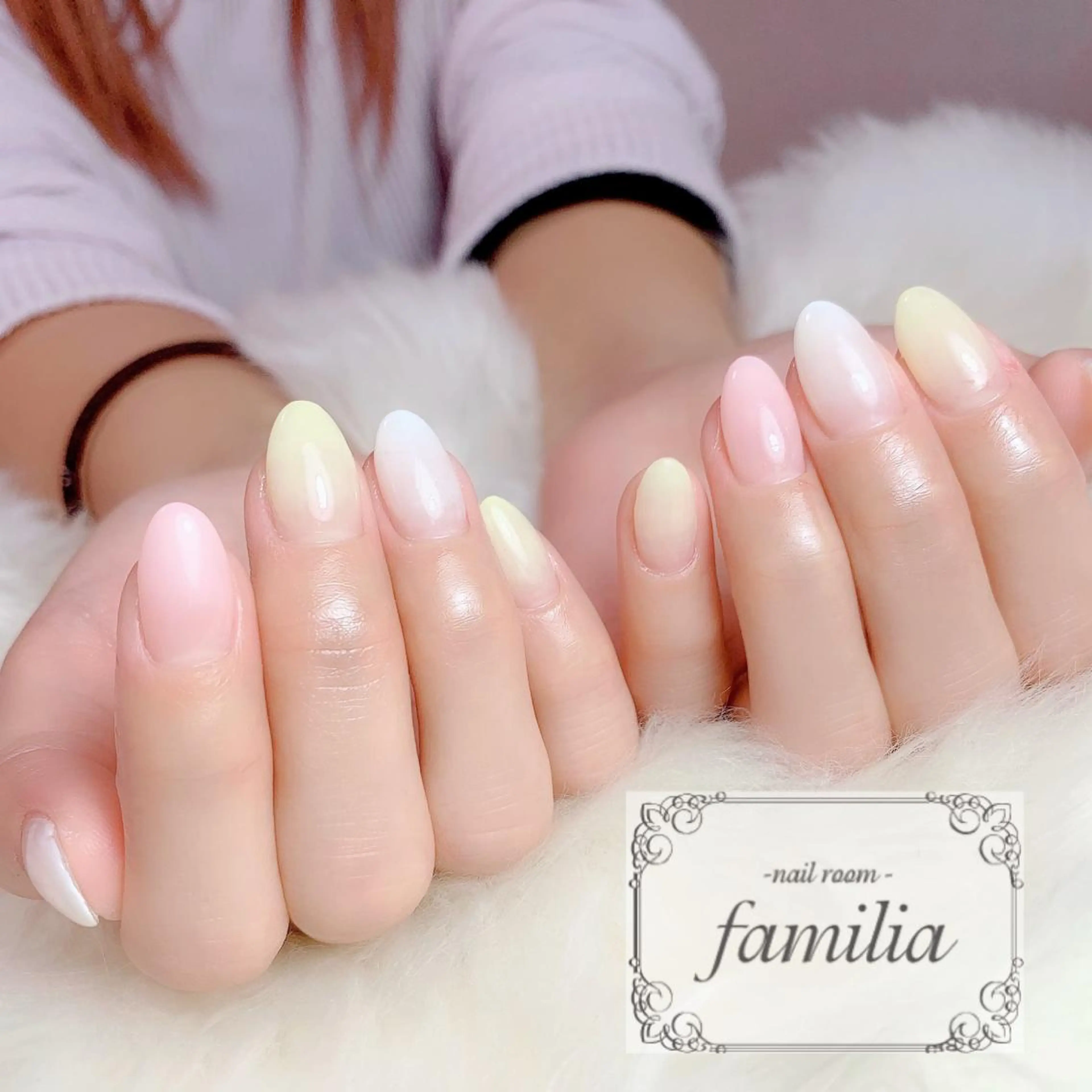 ネイル グラデーション -nailroom- familiaのネイルデザイン