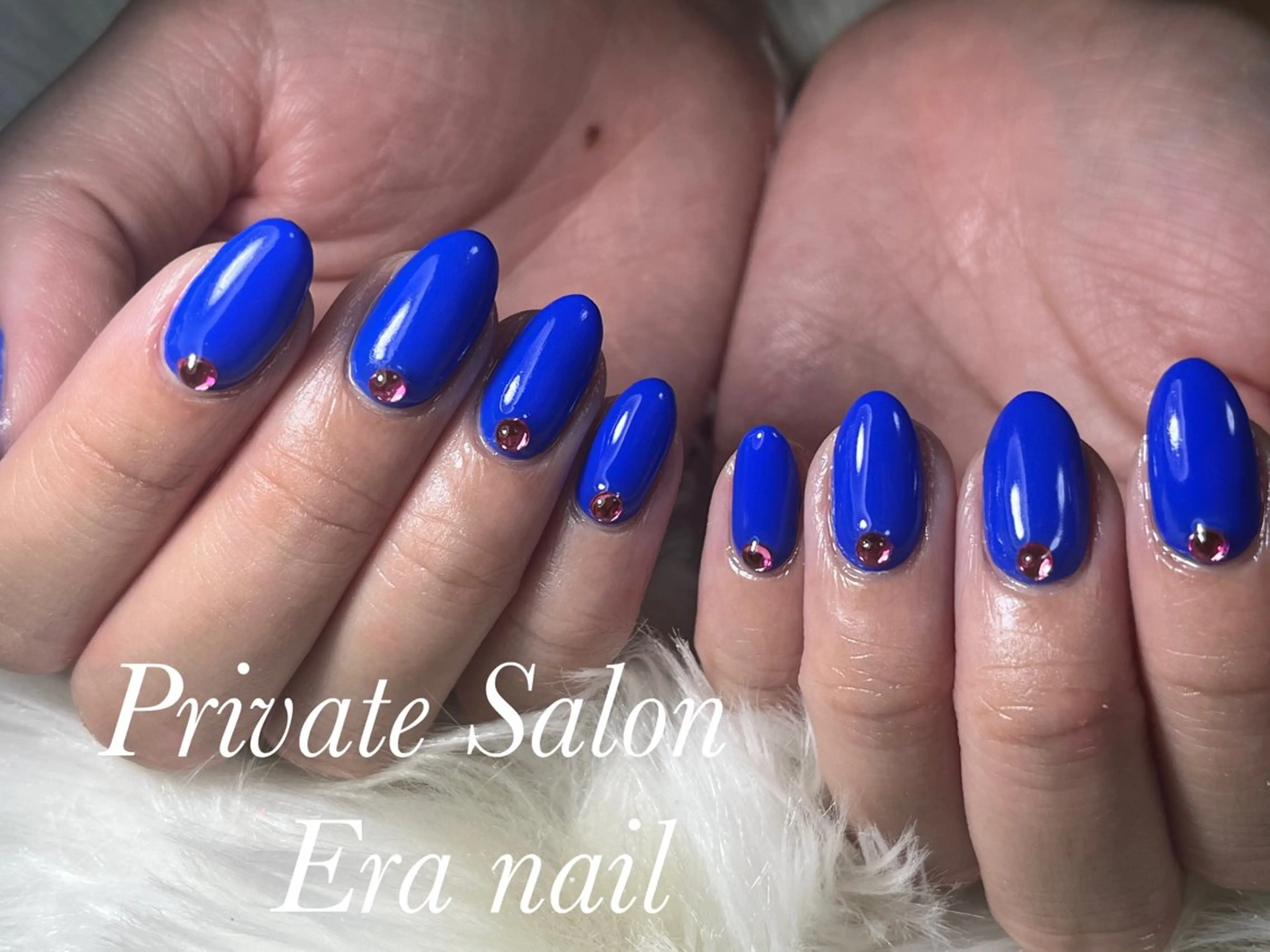 ネイル ワンカラーネイル ストーンネイル ハンドネイル Era nailのネイルデザイン