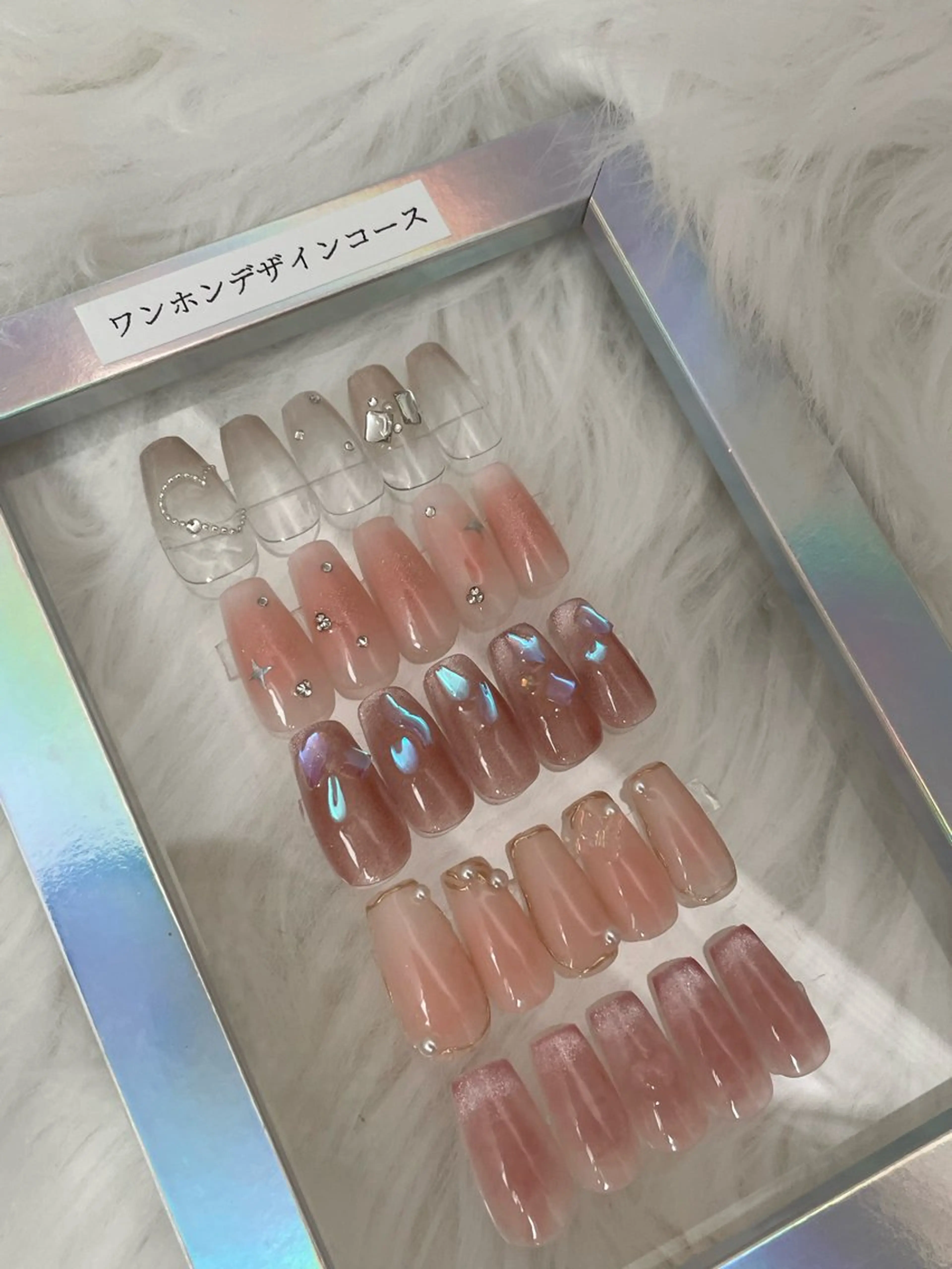 ネイル ROA NAILのネイルデザイン