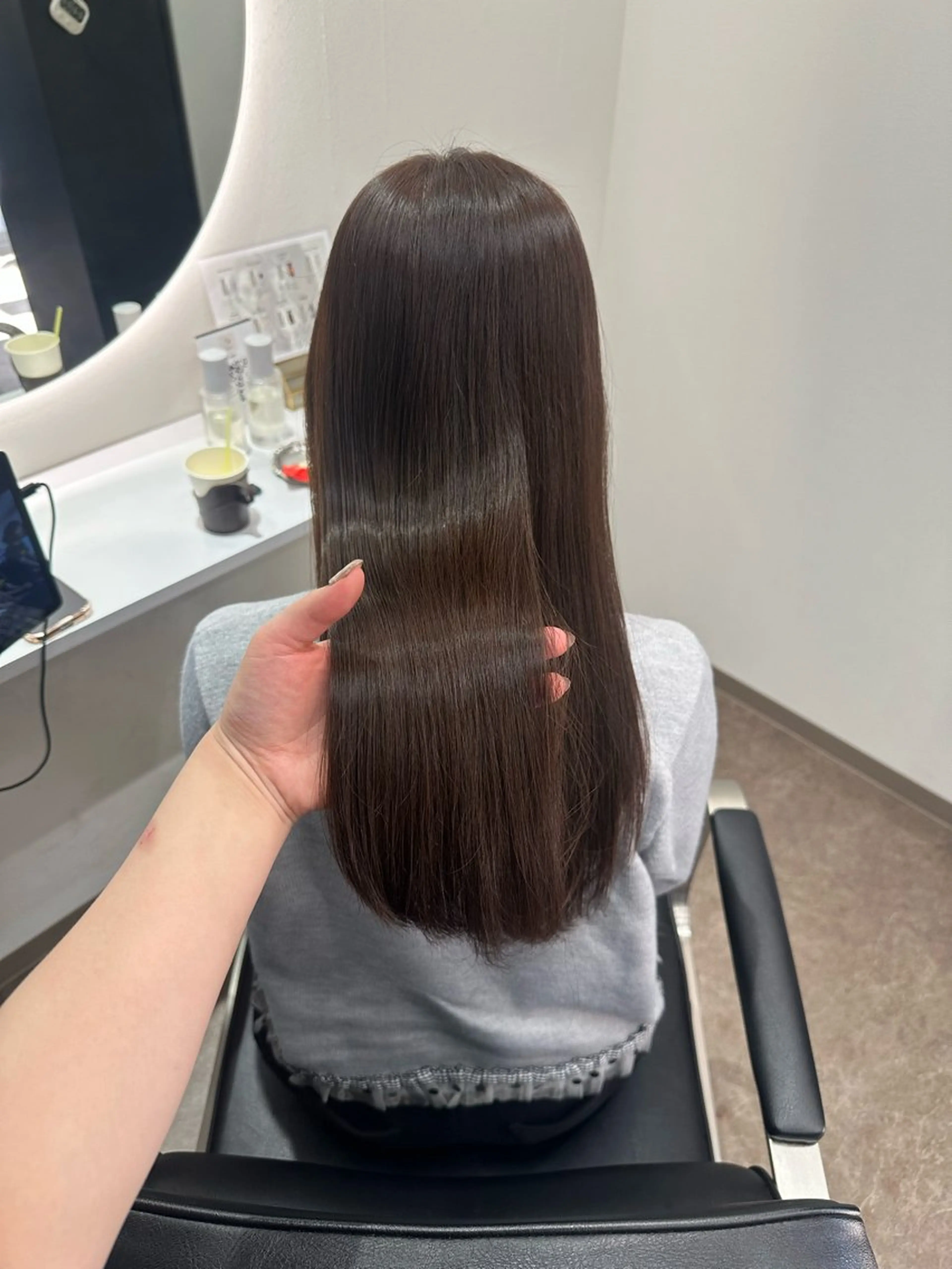 ロング ヘアカラー 当日限定 クーポン◎井口朝香のヘアスタイル