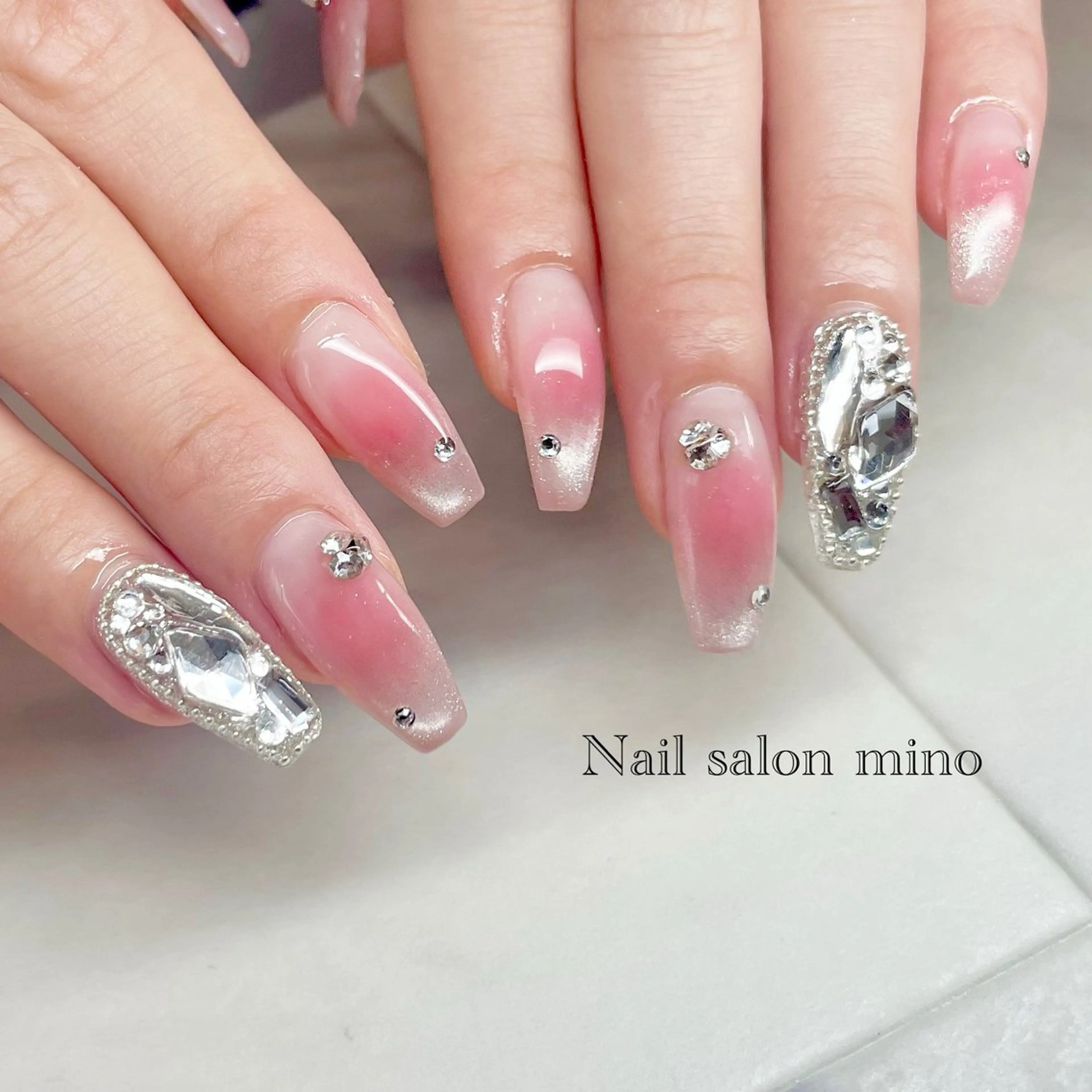 ネイル アートネイル 持ち込み ハンドネイル 三野 nail salon minoのネイルデザイン