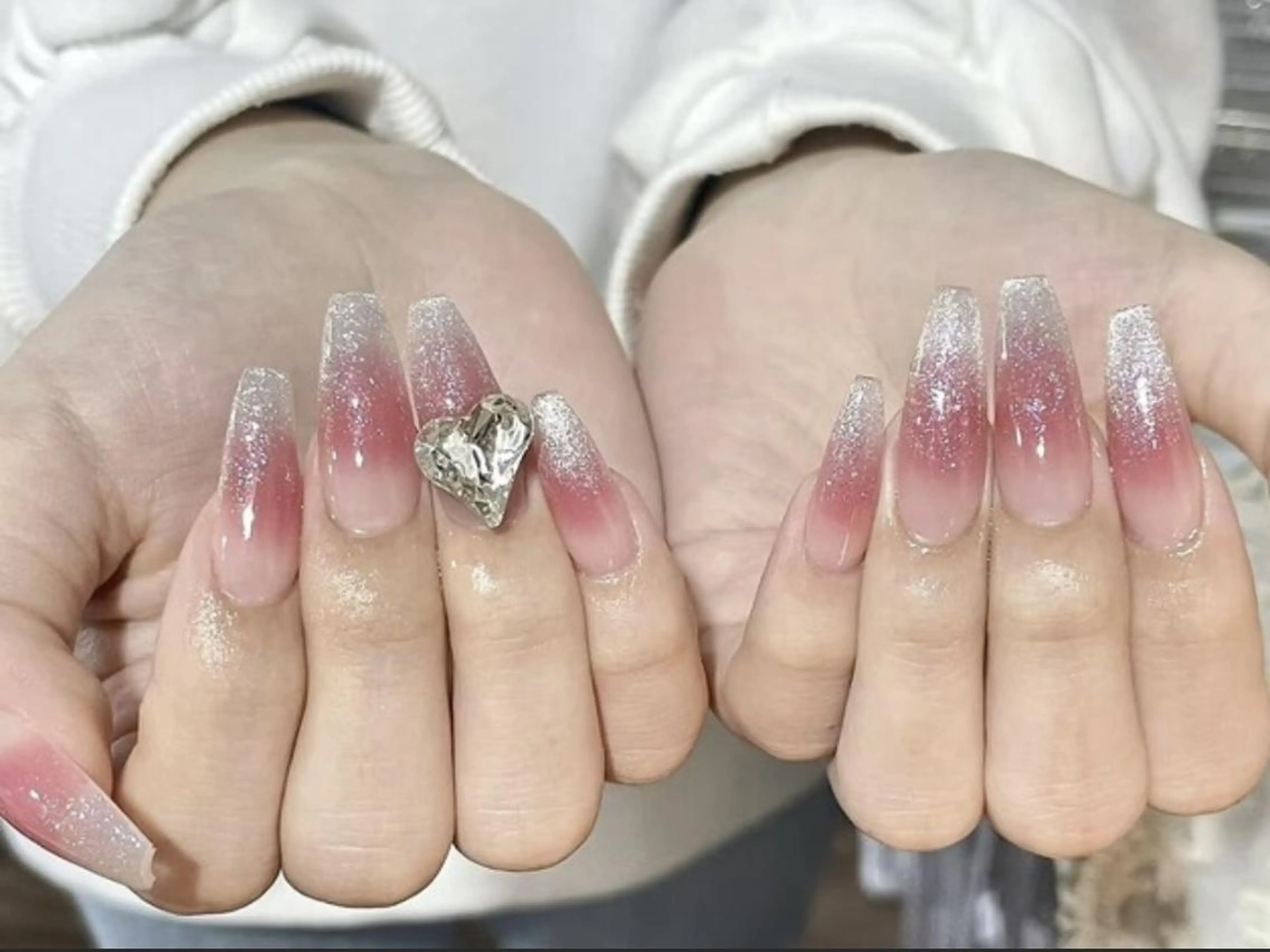 【チップスカルプ】チークネイル★マグネットグラデーション★12980円の写真