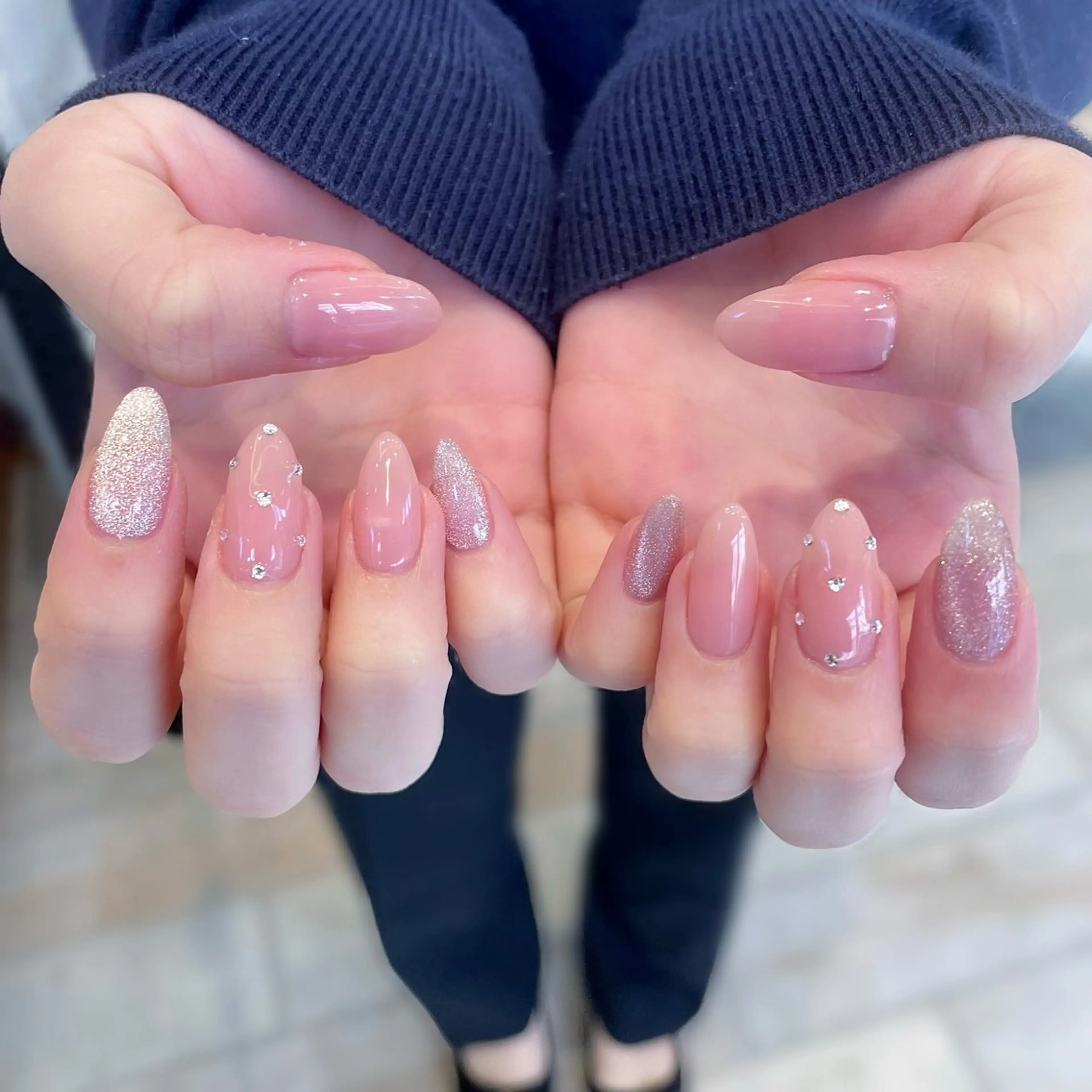 ネイル キラキラネイル ピンク シンプルネイル ハンドネイル Tsuki🌙/渋谷 /パラジェルのネイルデザイン