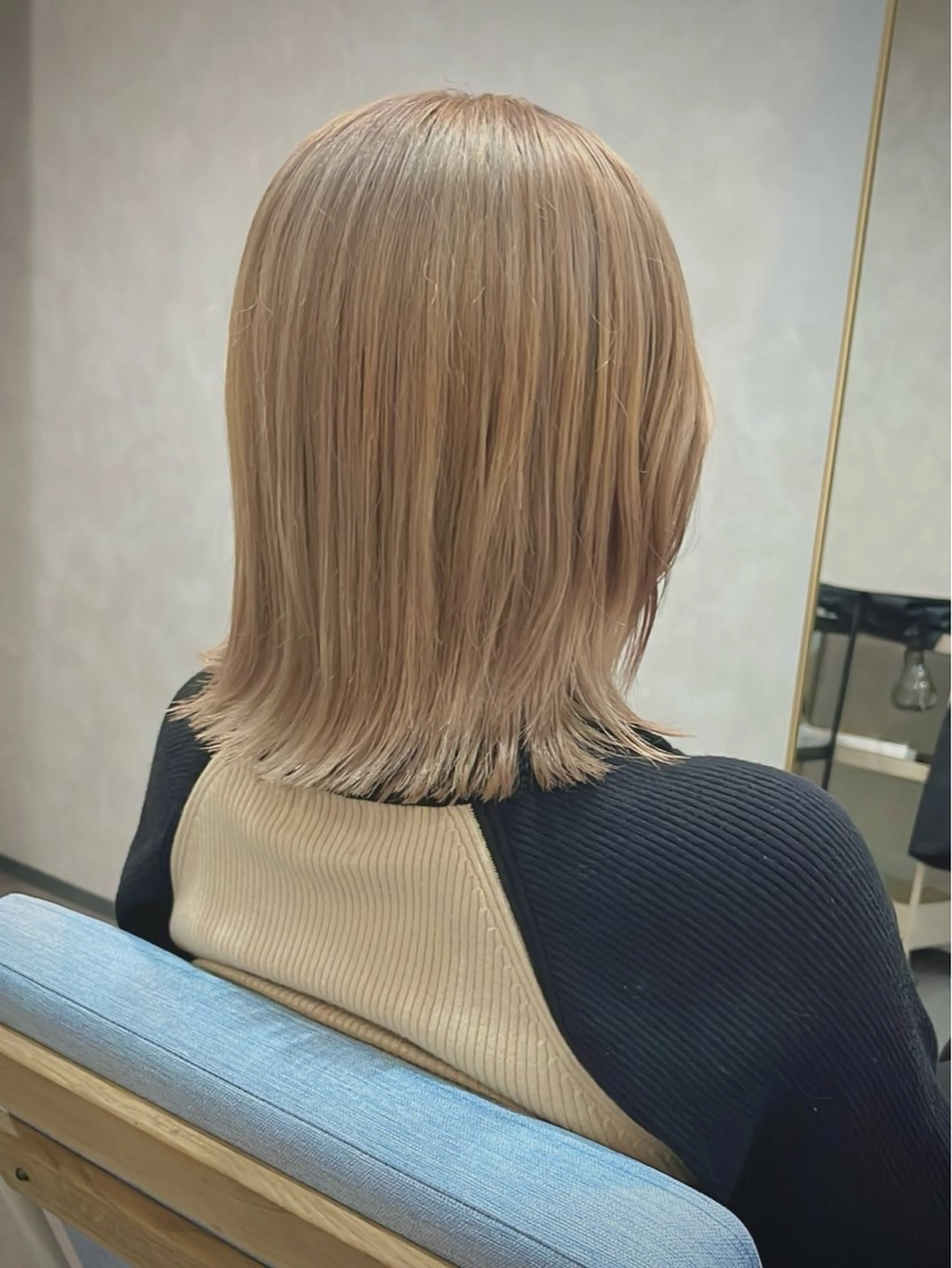 ミディアム ヘアカラー 堀井 政輝のヘアスタイル