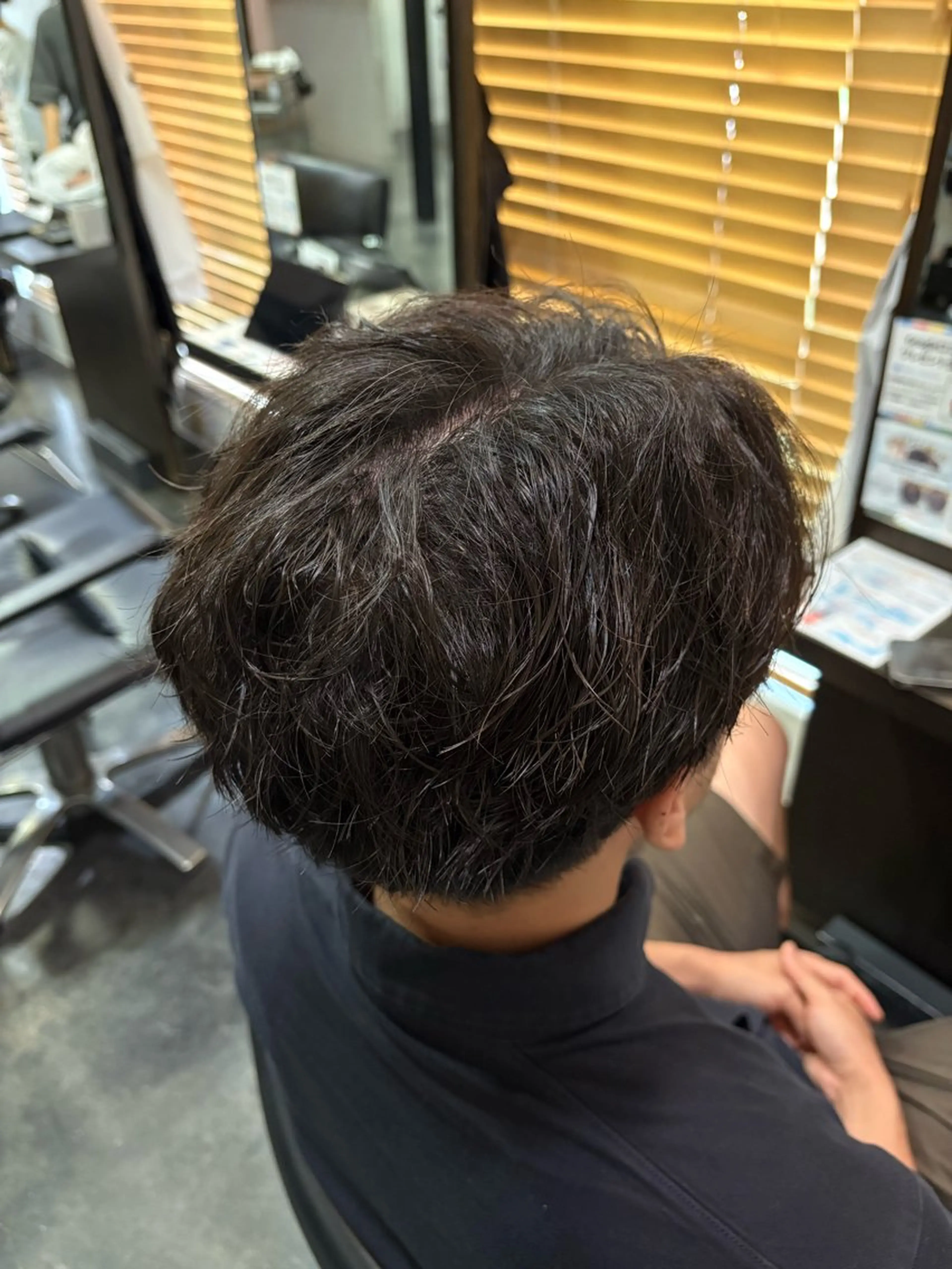 パーマ メンズ メンズパーマ メンズツイストパーマ ツイストパーマ 奥山 和奏のヘアスタイル