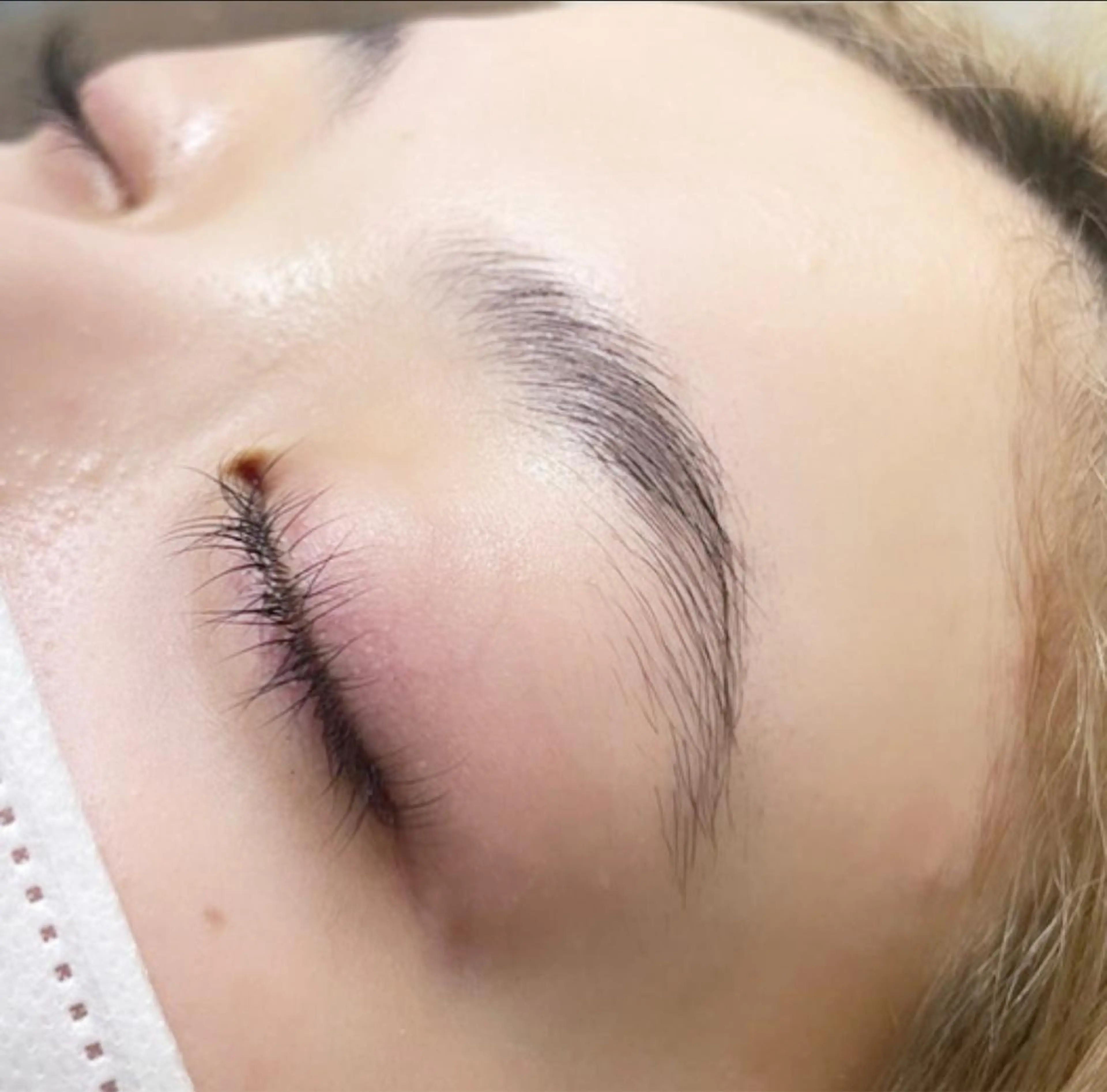 アイブロウ ハリウッドブロウリフト eyelash salon   serina渋谷道玄坂店所属・セリナ 渋谷道玄坂店のマツエク・マツパデザイン