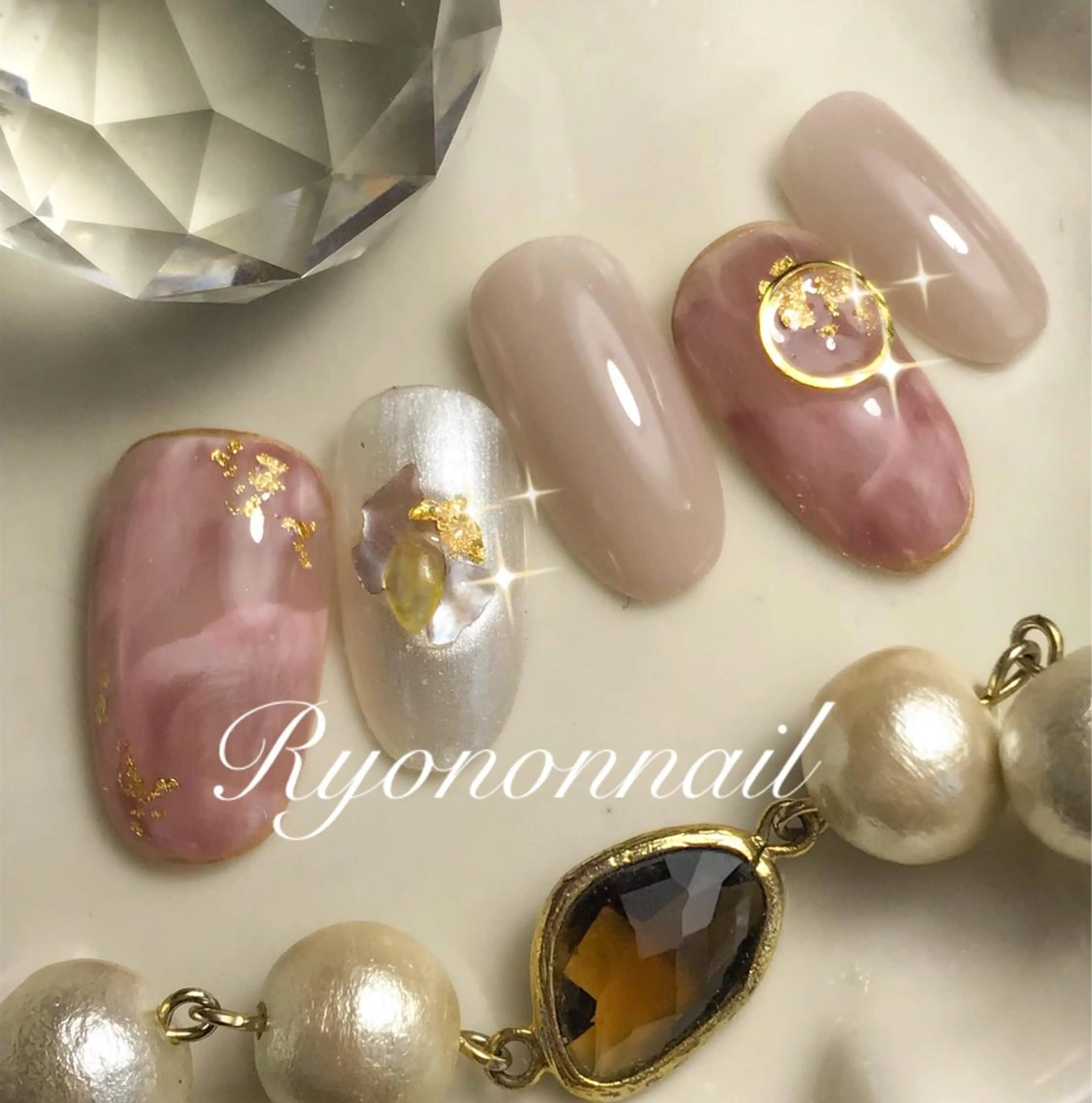 ネイル Ryononnail(リョノンネイル)所属・Ryononnail 上谷典子のネイルデザイン