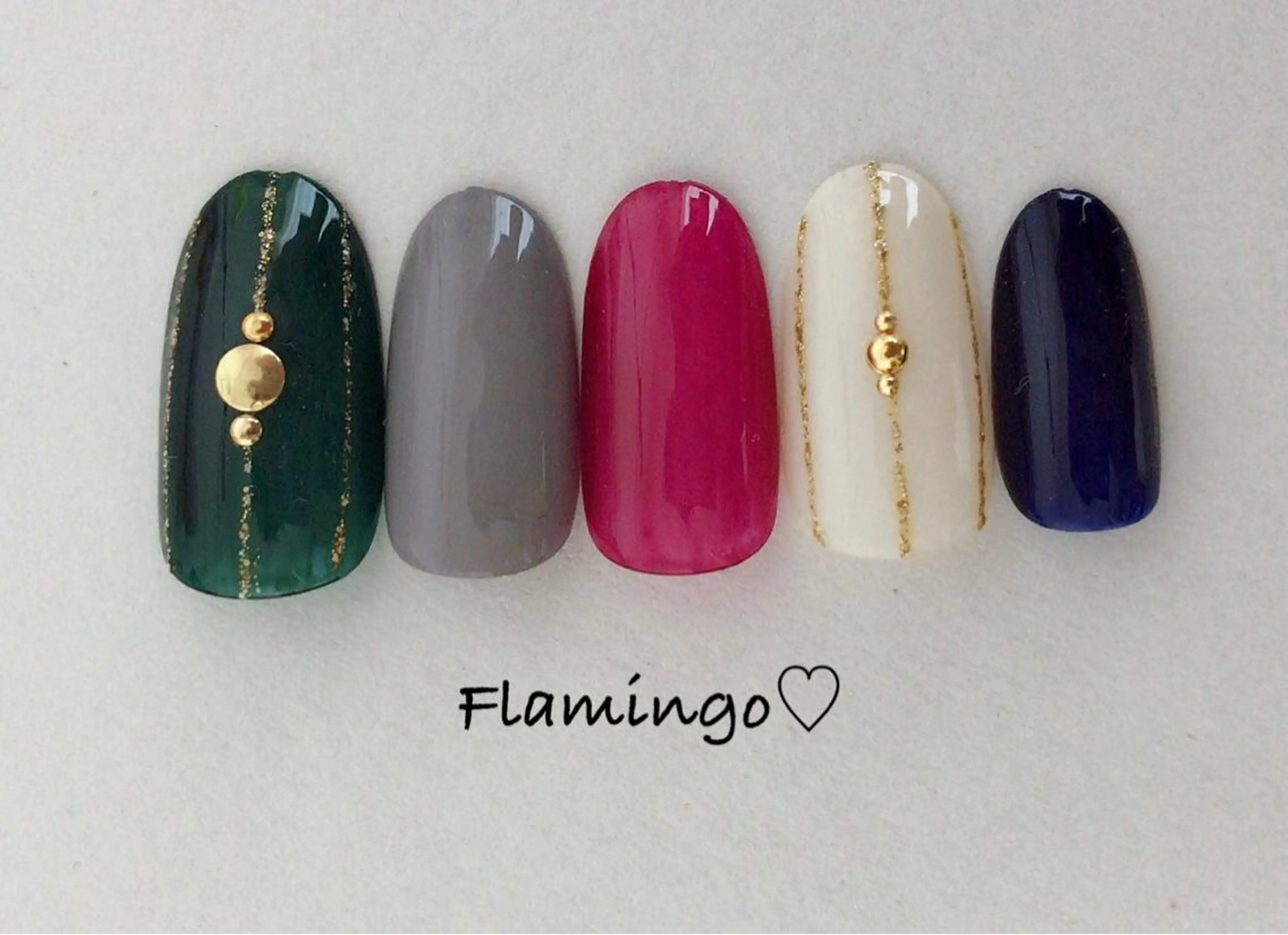 ネイル 浮きにくいフィルイン ｜上品シンプルネイルのネイルデザイン