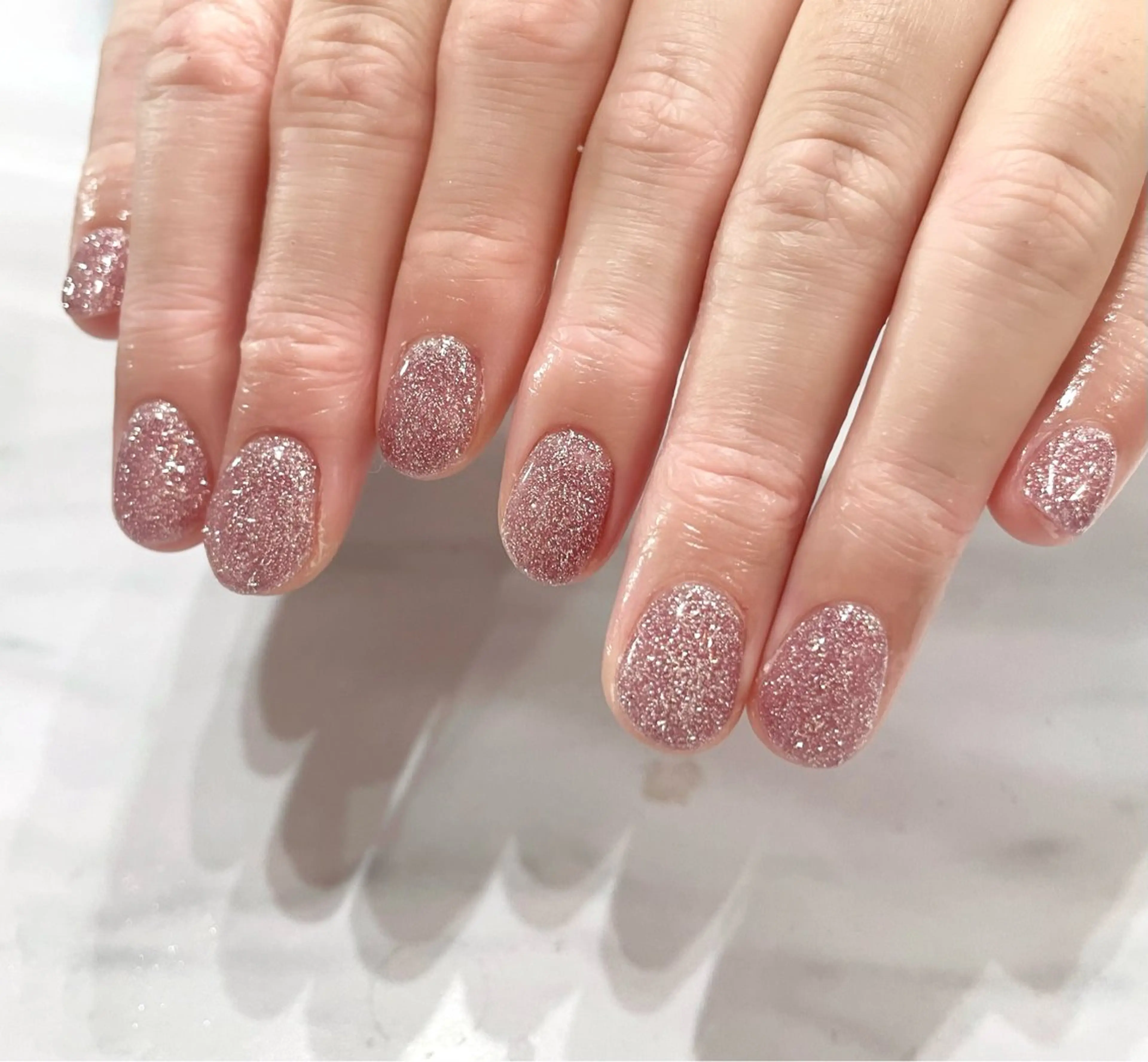 ネイル ネイルサロンエーナインイオンモール苗穂店所属・Fuse ioriのネイルデザイン