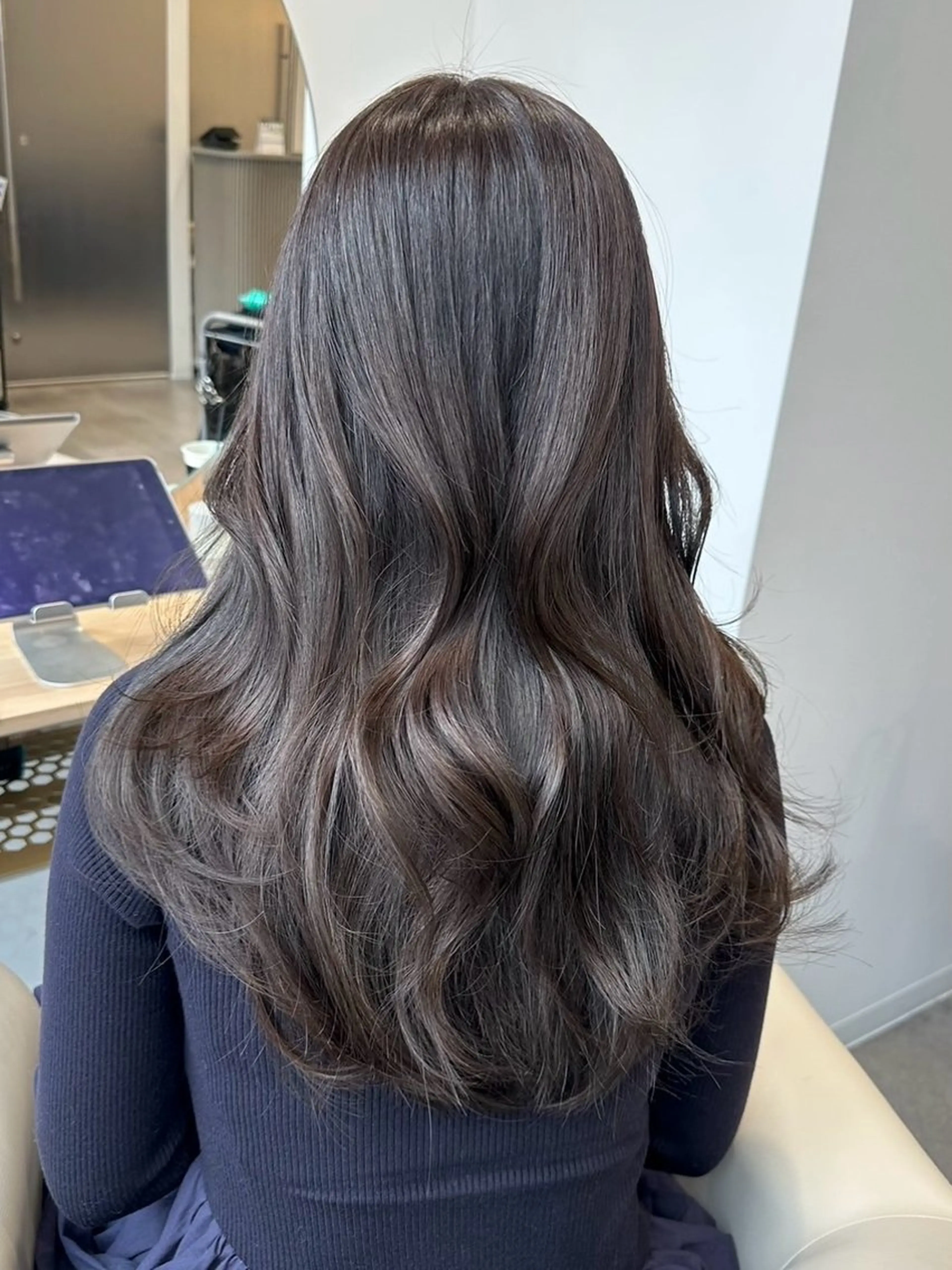 ロング レイヤーカット カット ヘアカラー トリートメント LOE所属・武山 滉平のヘアスタイル