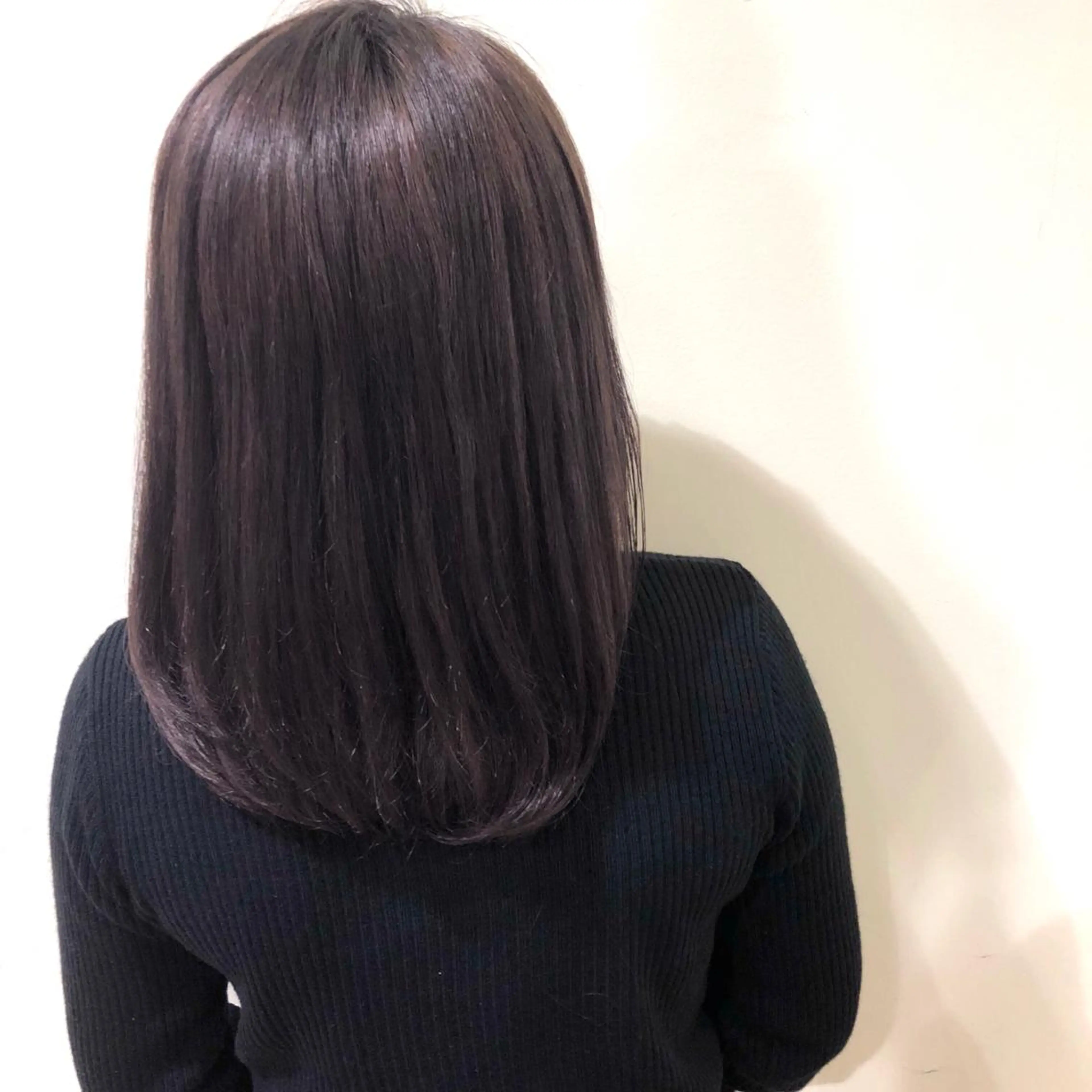 ミディアム ニイムラ ミキのヘアスタイル