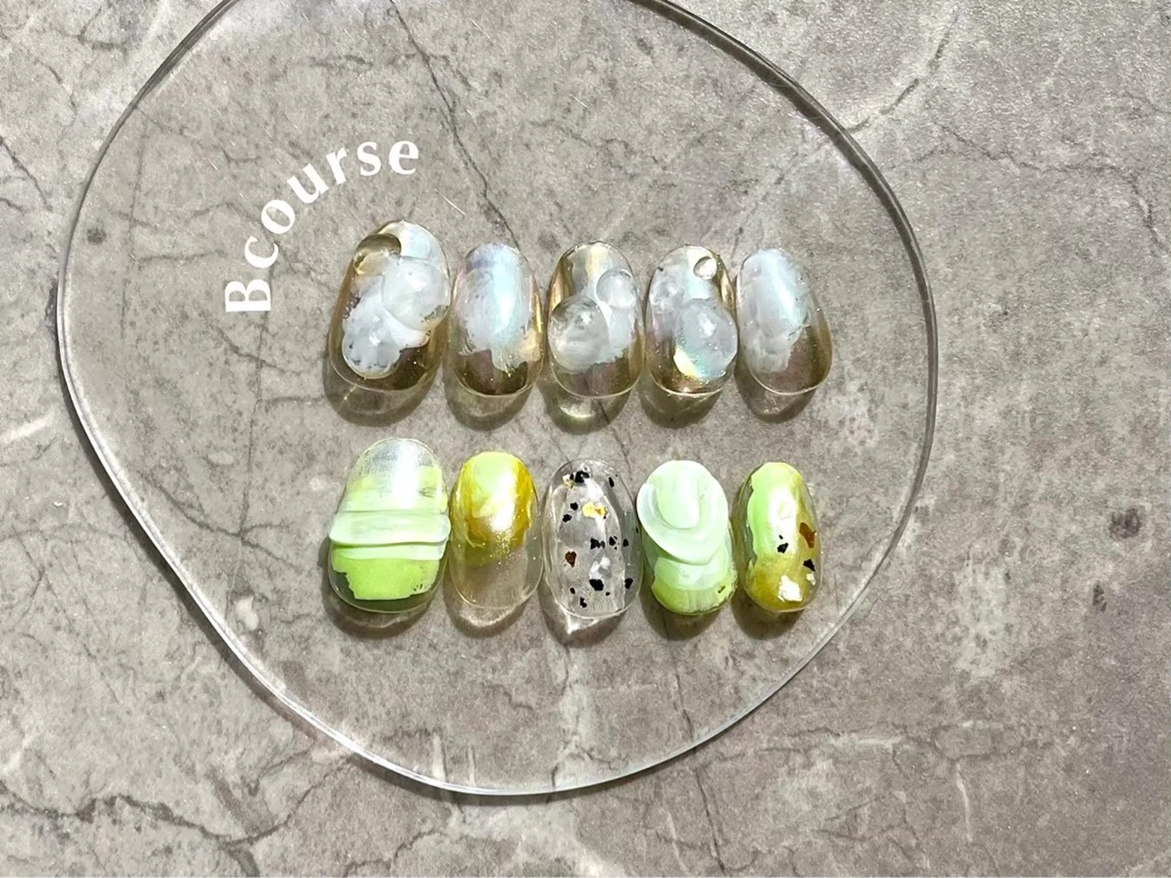 《Hand  オフ有り  ニュアンス定額Bコース》の写真