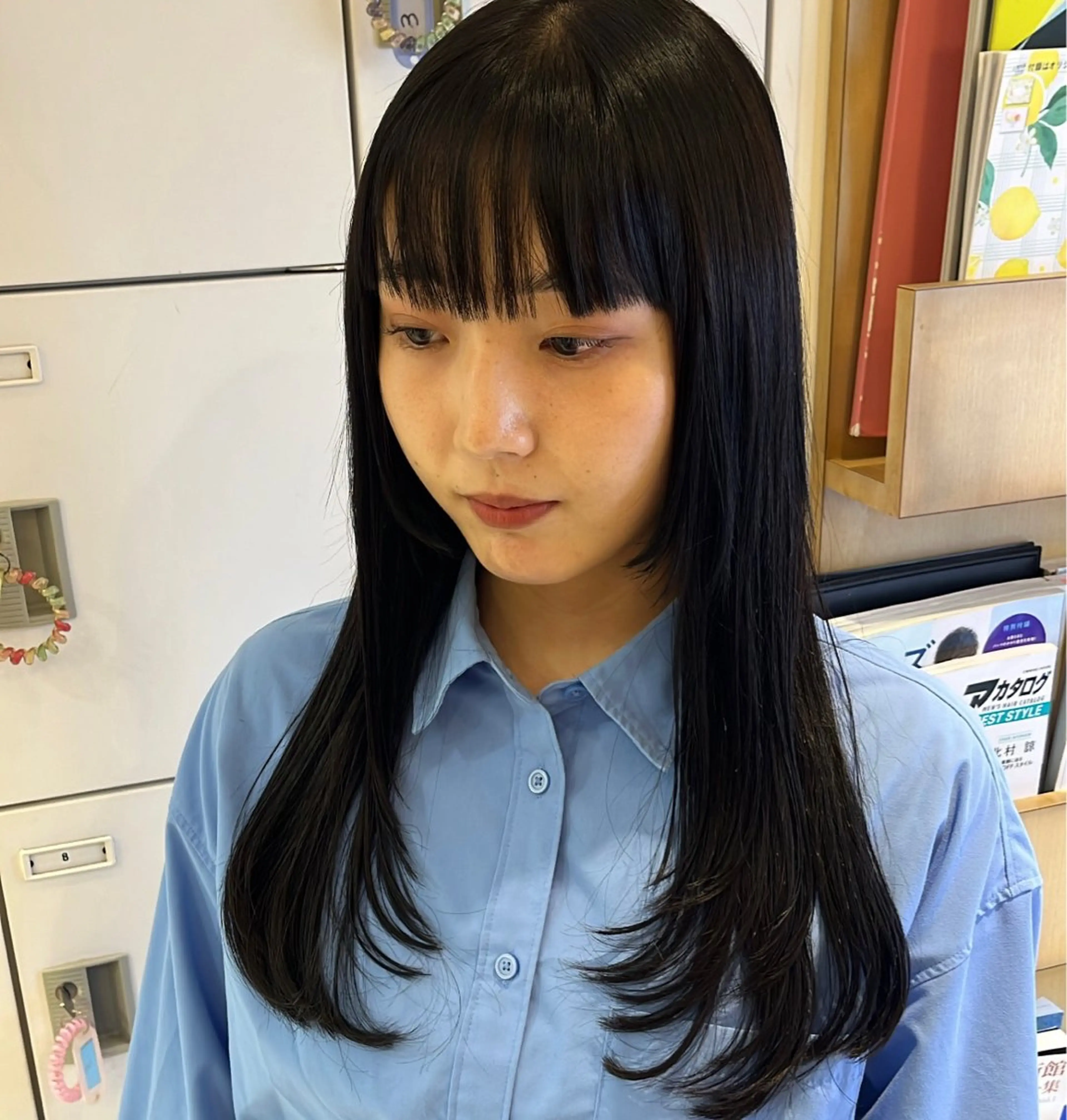 ロング ボブ エクステ 顔周りカット 伸ばしかけ レイヤーカット エクステ mitsuki🎀 ブリーチ/エクステのヘアスタイル