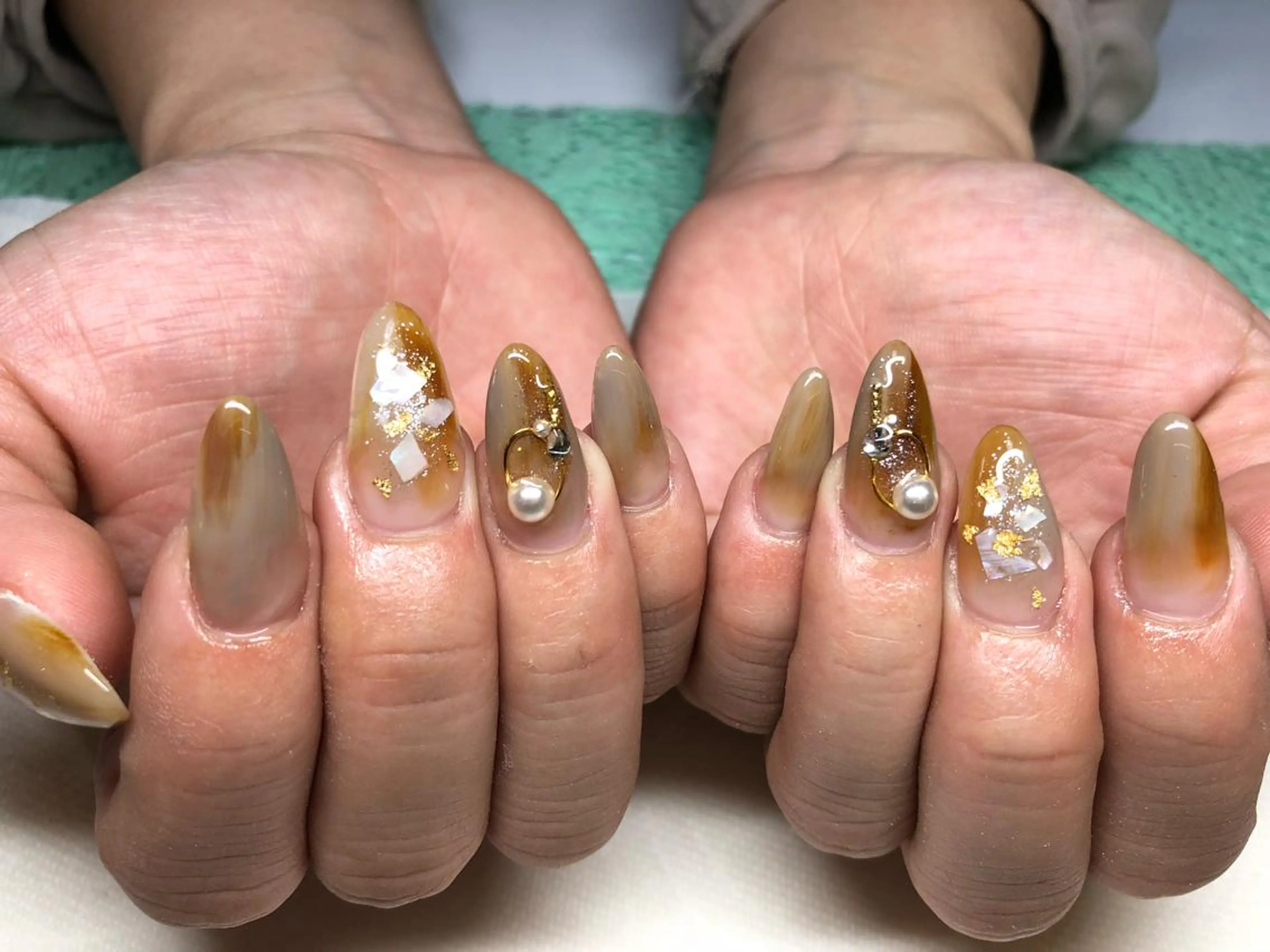 ネイル Li'leaNail AINAのネイルデザイン