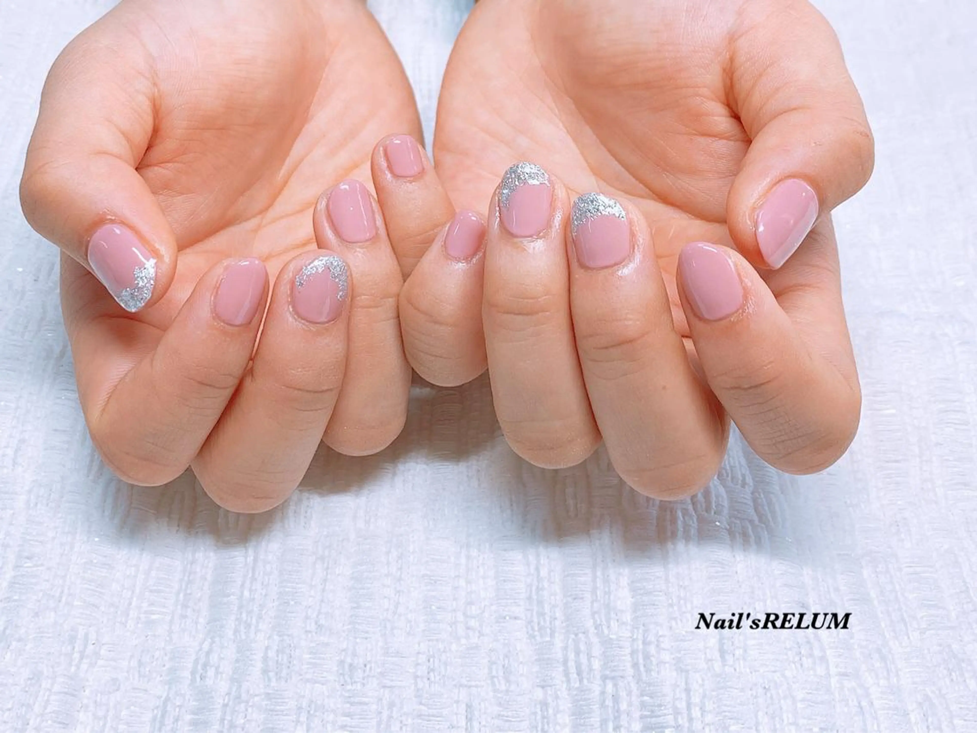 ネイル ハンドネイル THECOLORS所属・近貞 莉奈のネイルデザイン