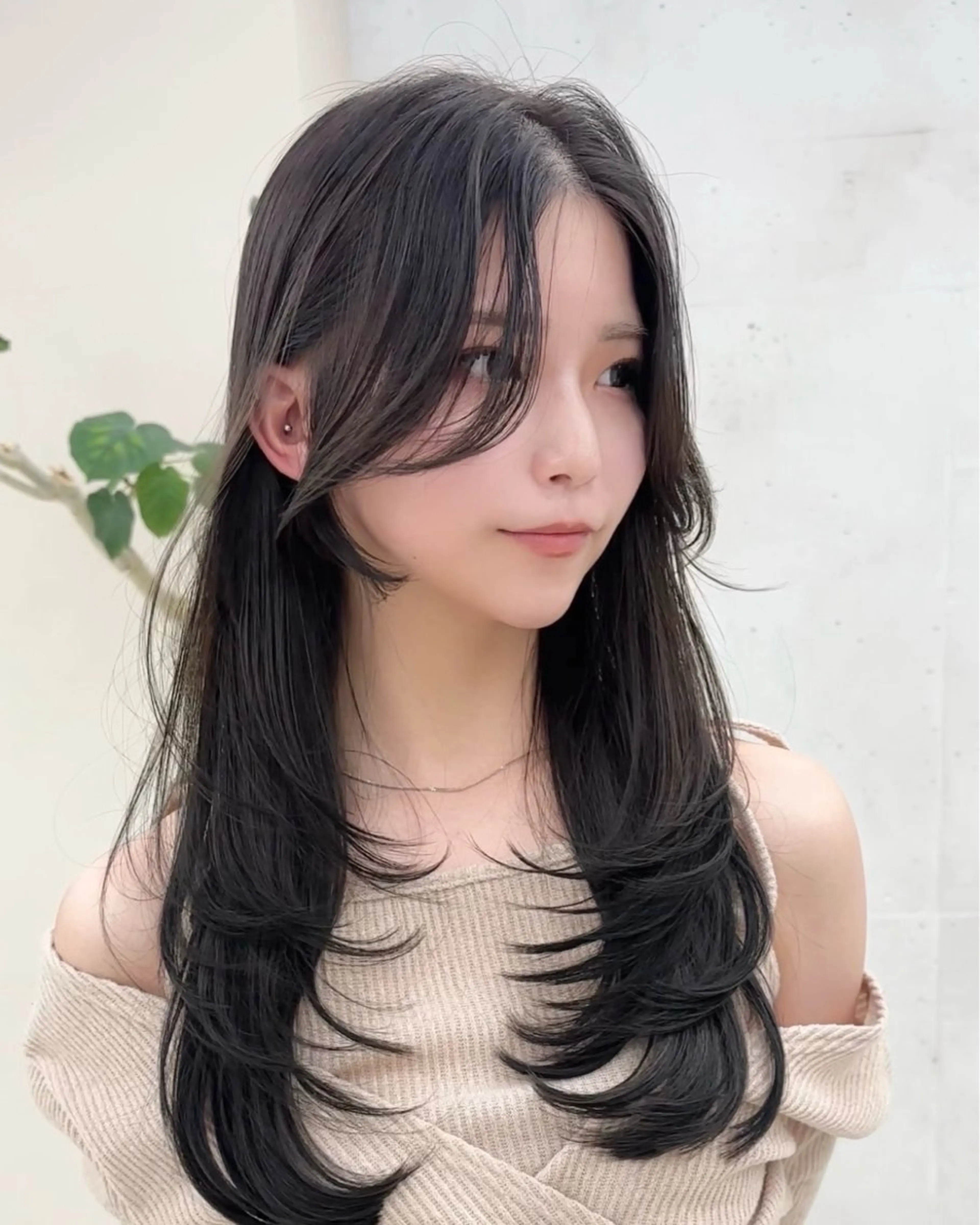 ロング カット 韓国レイヤー/天神 ダブルカラー/真白のヘアスタイル