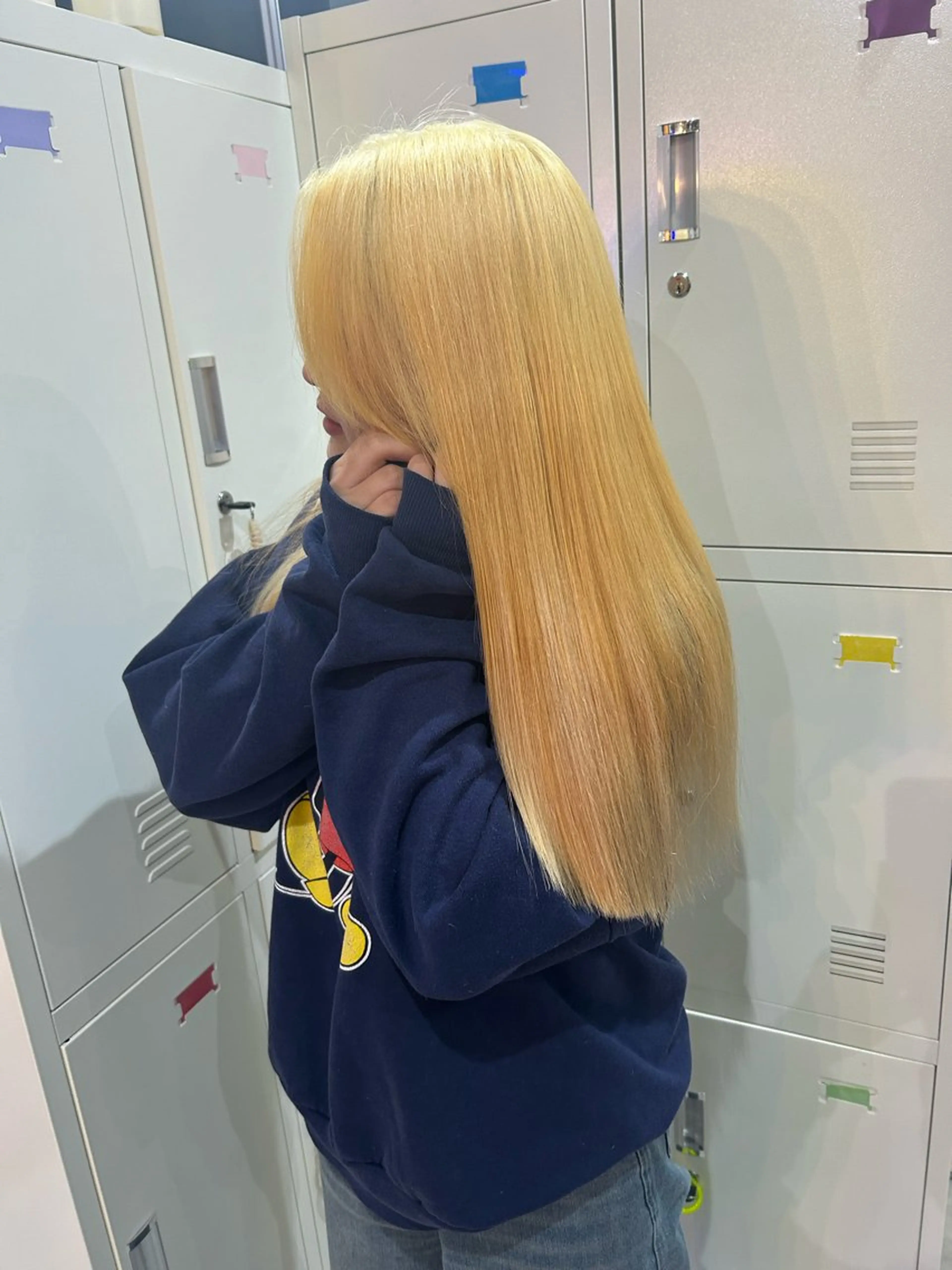 ロング カラー カット ヘアカラー 十倉 朱莉のヘアスタイル