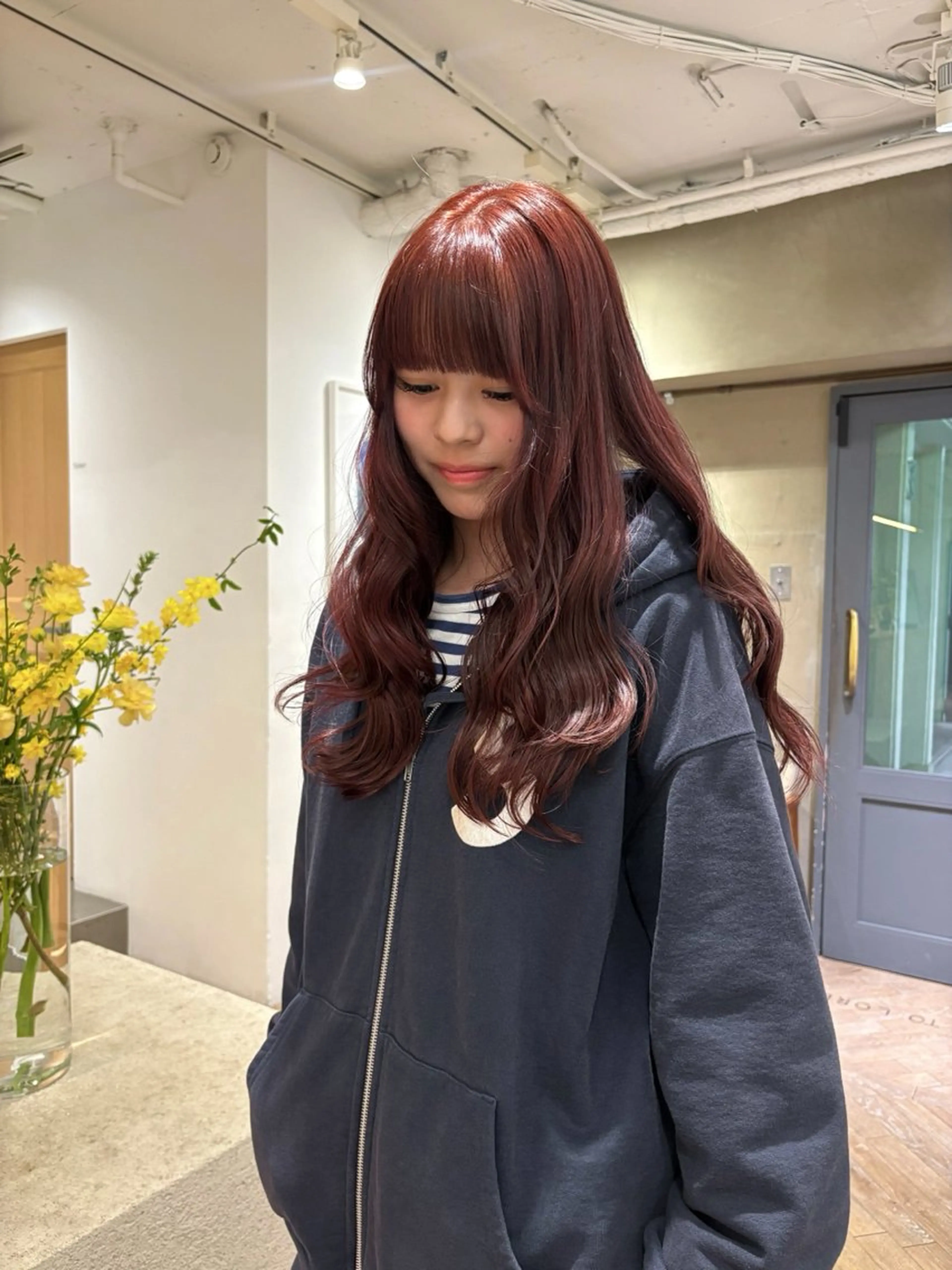 ロング ヘアカラー レイヤーカット🐩 透明感カラー モカのヘアスタイル