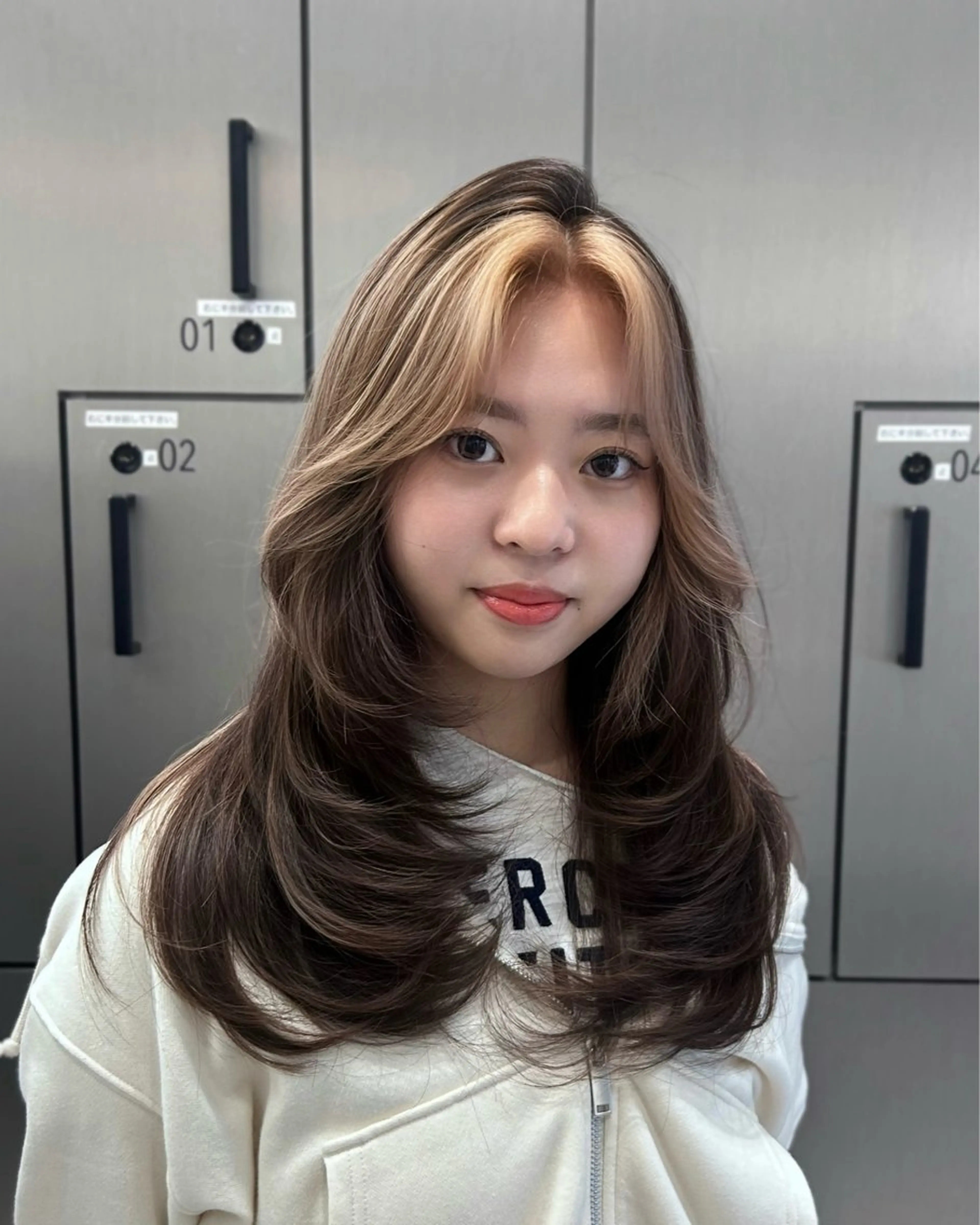 ロング ミストバング ハイライト レイヤーカット カット ヘアカラー 大人レイヤー/艶美髪 🇺🇸TOMONAのヘアスタイル