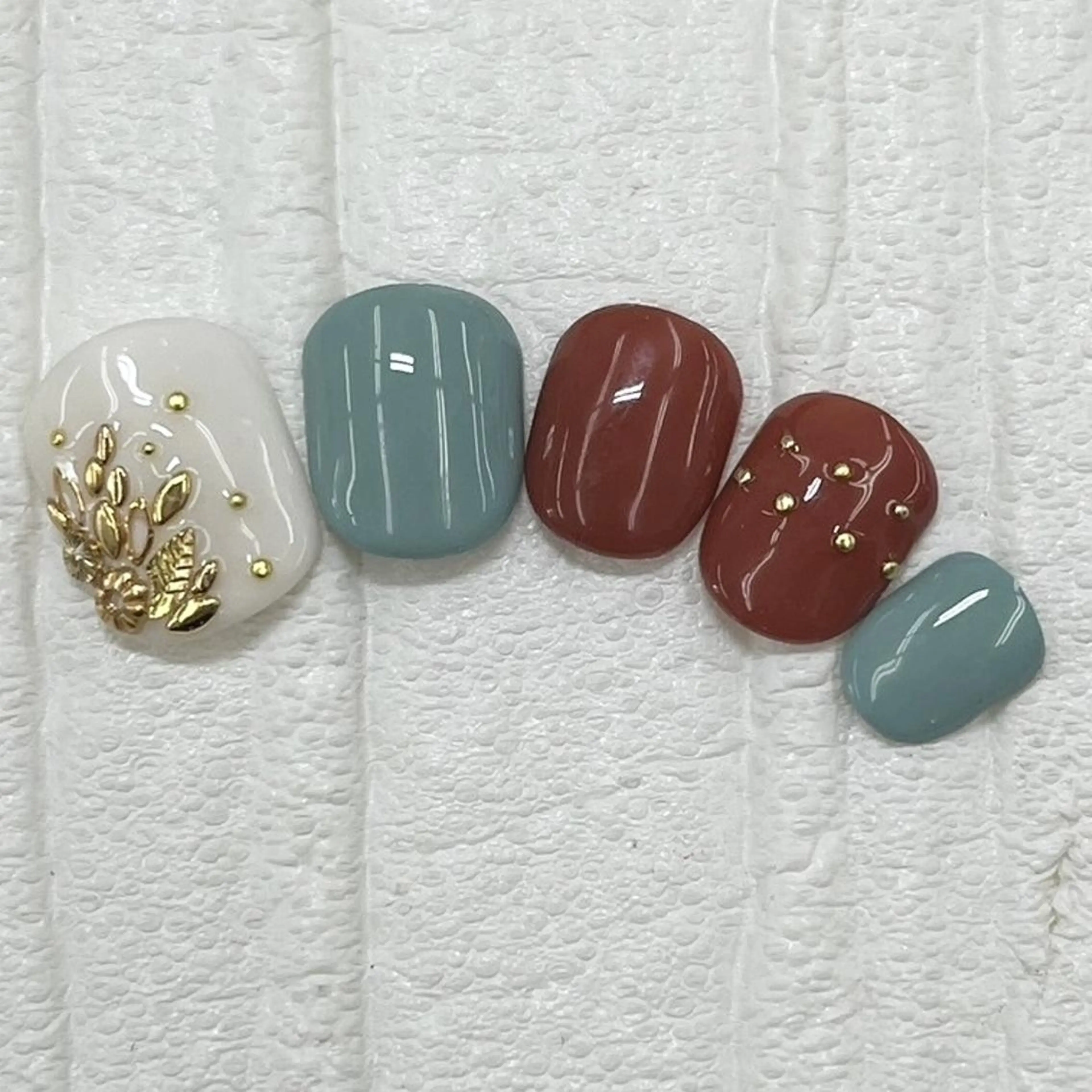 ネイル Nail salon Honey Beeのネイルデザイン