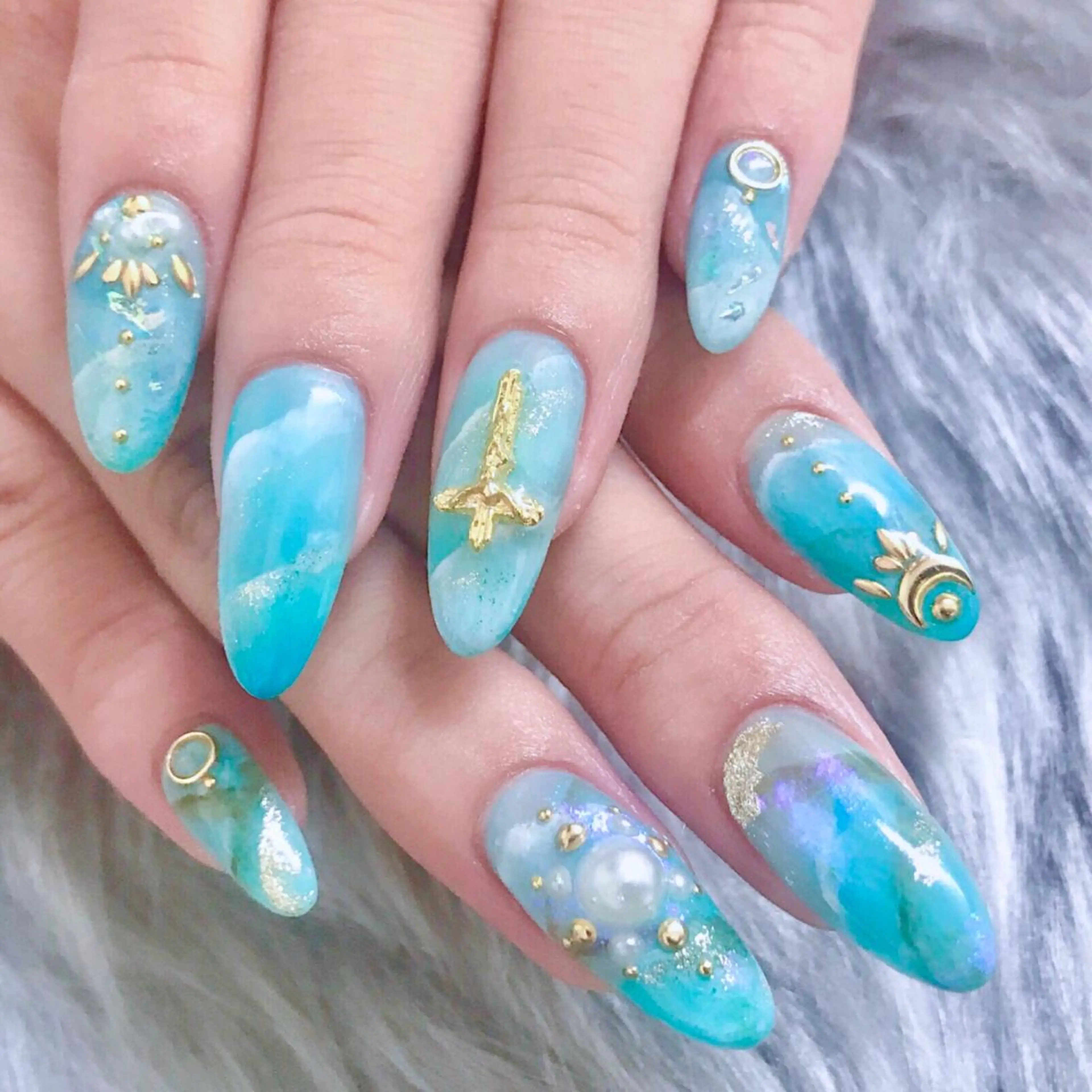 ネイル NOIROUGE所属・NOI ROUGEのネイルデザイン