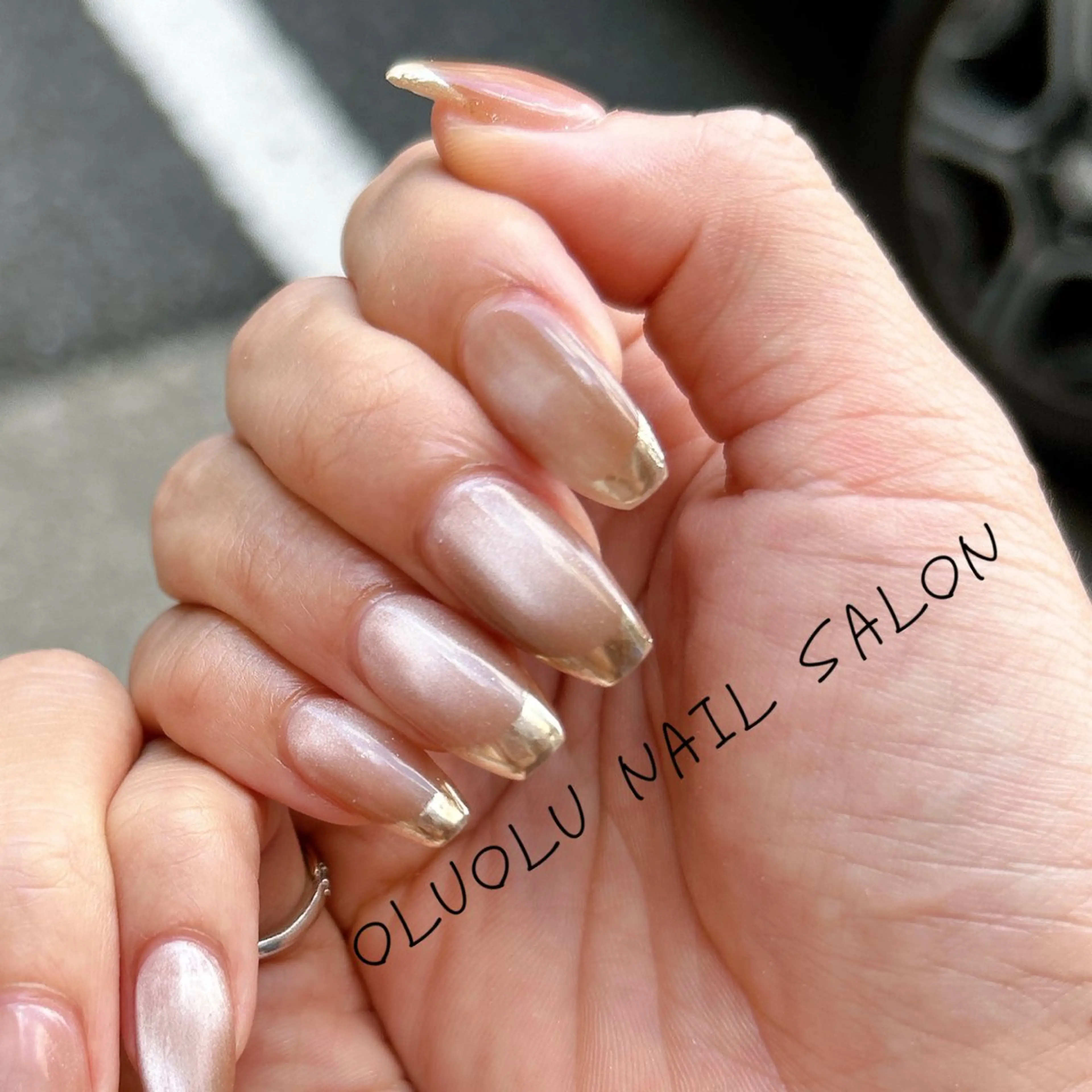 ネイル フレンチネイル マグネットネイル ミラーネイル オフィスネイル oluolu nailsalonのネイルデザイン