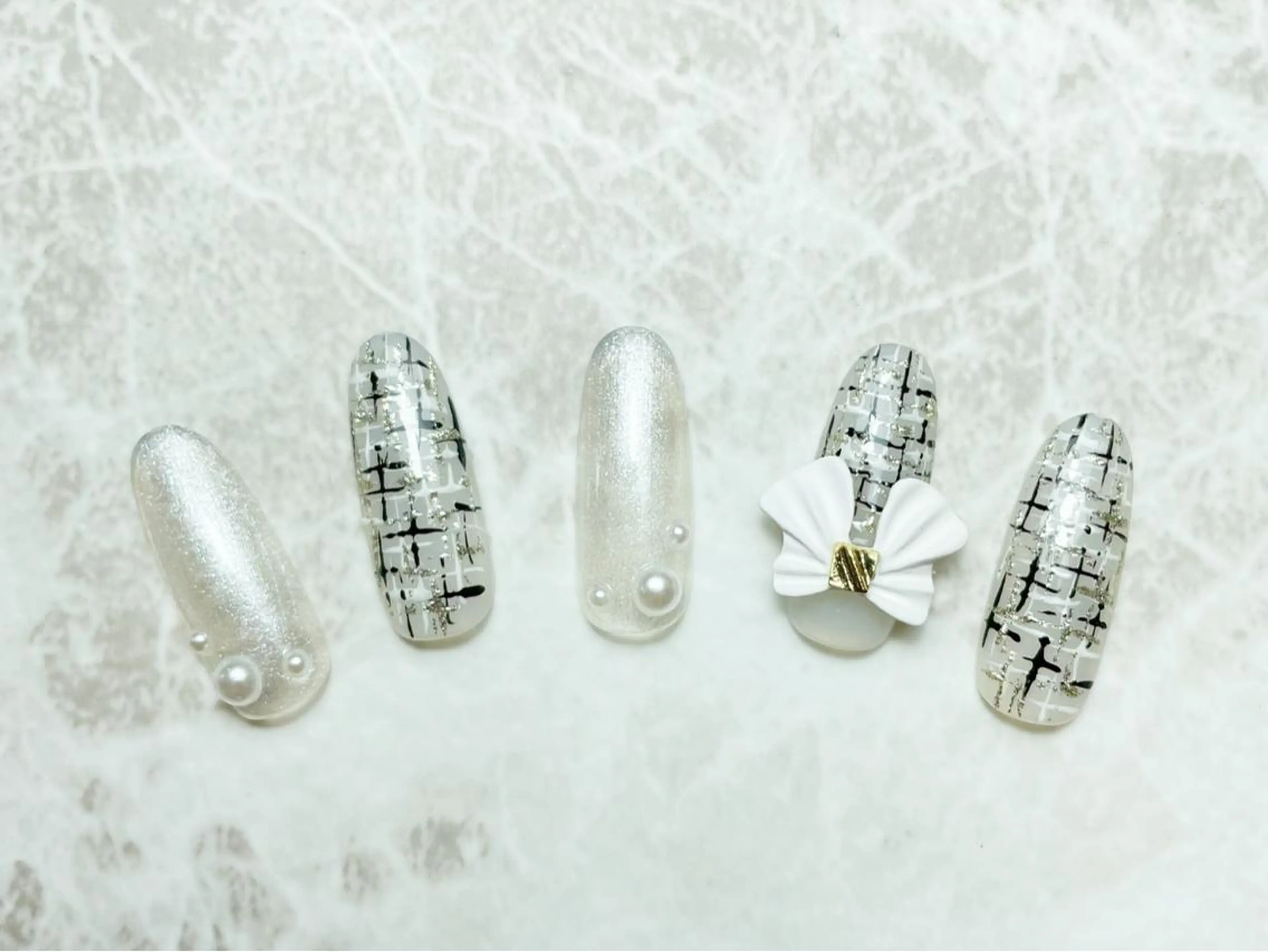 ネイル ハンドネイル マジックミラー所属・マジック ミラーのネイルデザイン