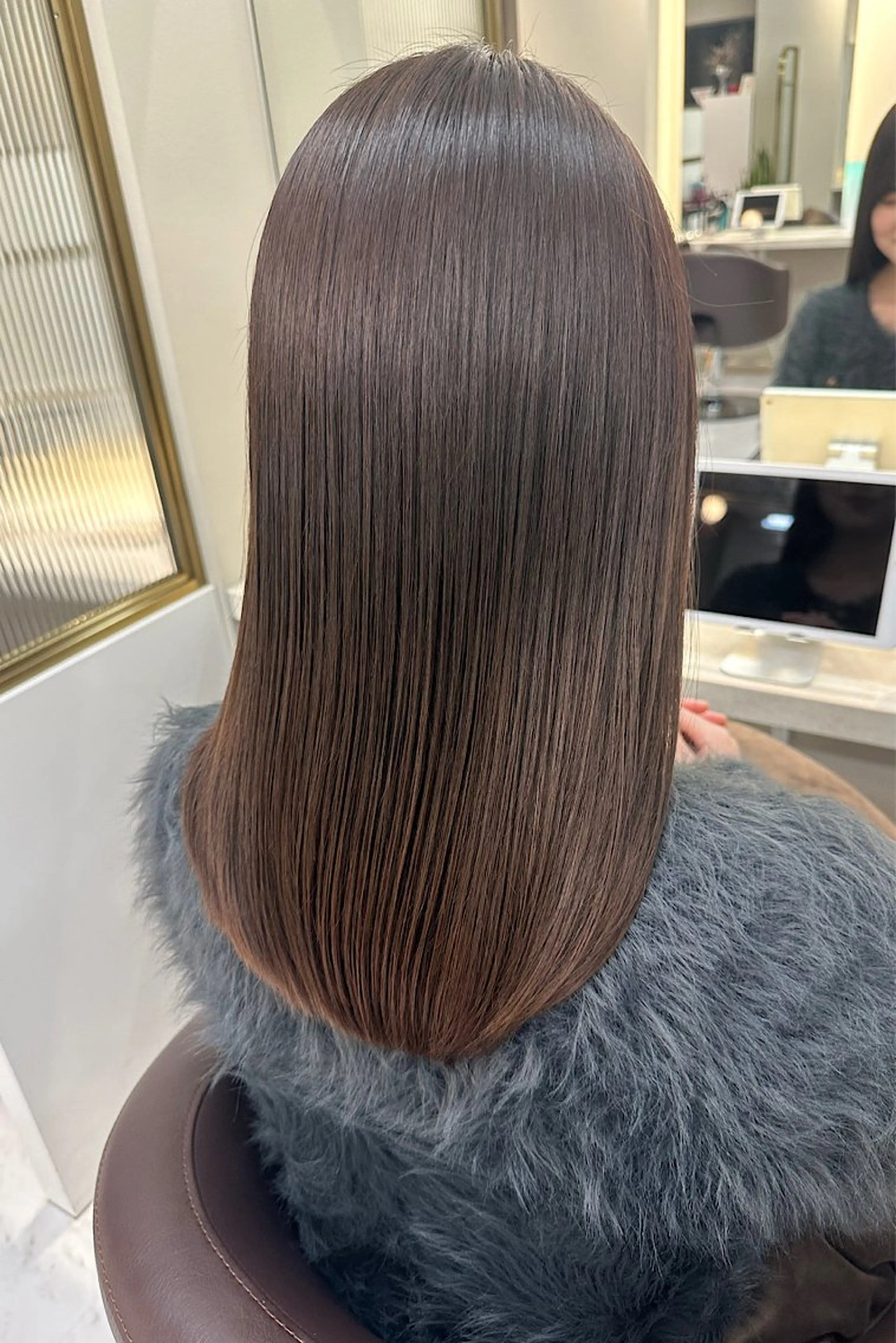 セミロング 代表 玉城孝徳のヘアスタイル