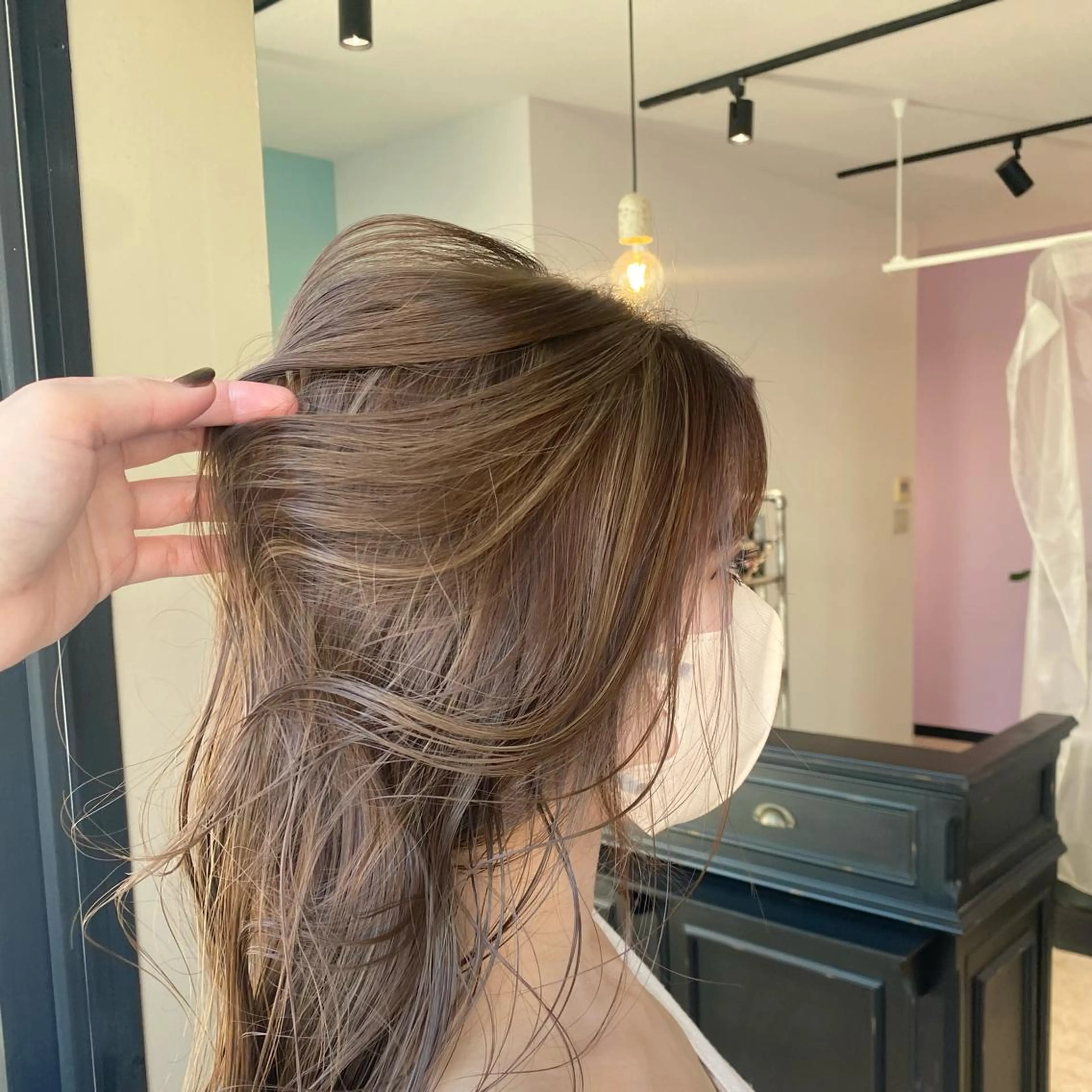 カラー ベージュカラー ハイライトカラー MATTY azusaのヘアスタイル