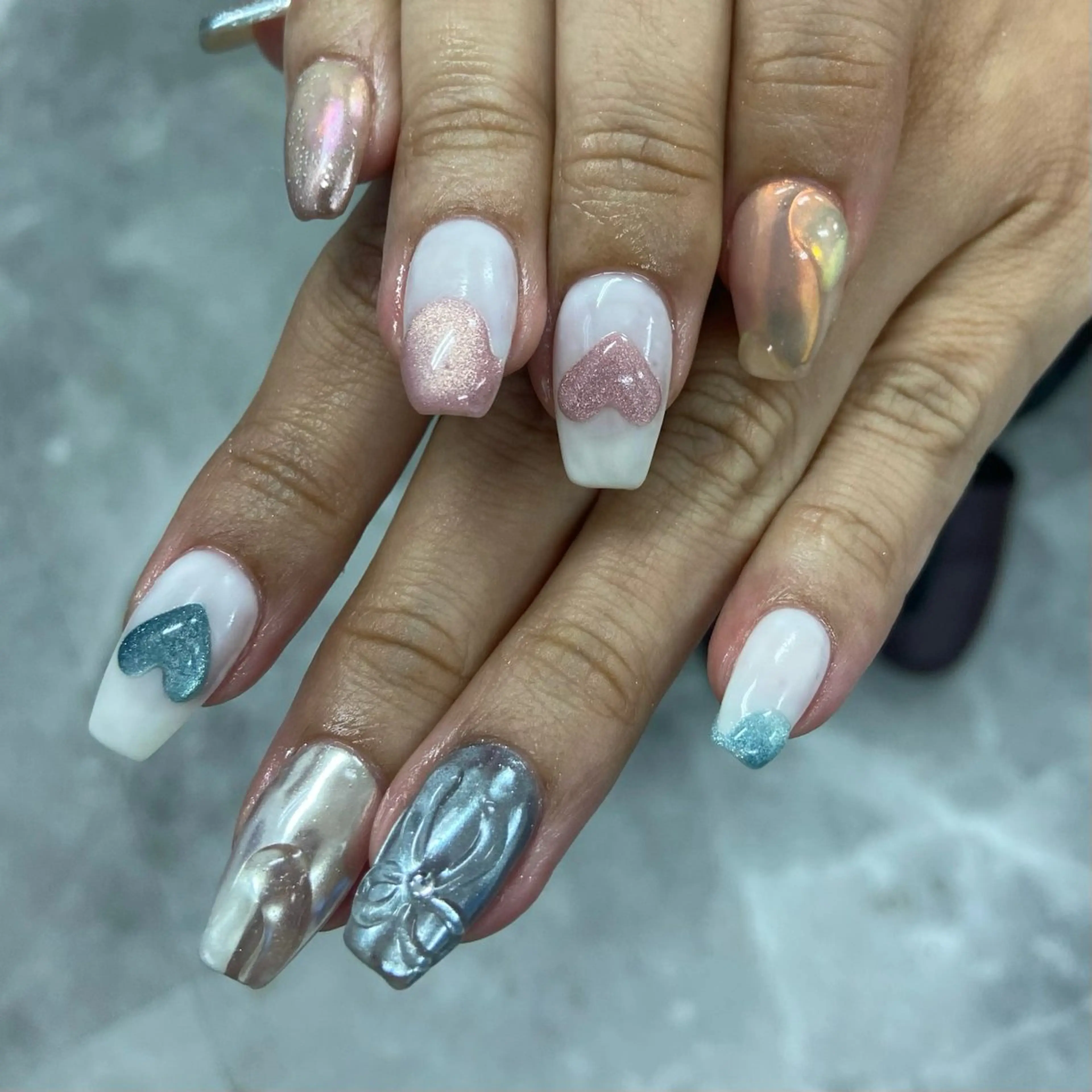 ネイル アートネイル マグネットネイル ミラーネイル Ouja Nail Academy所属・HINAKO💫 Ouja groupのネイルデザイン