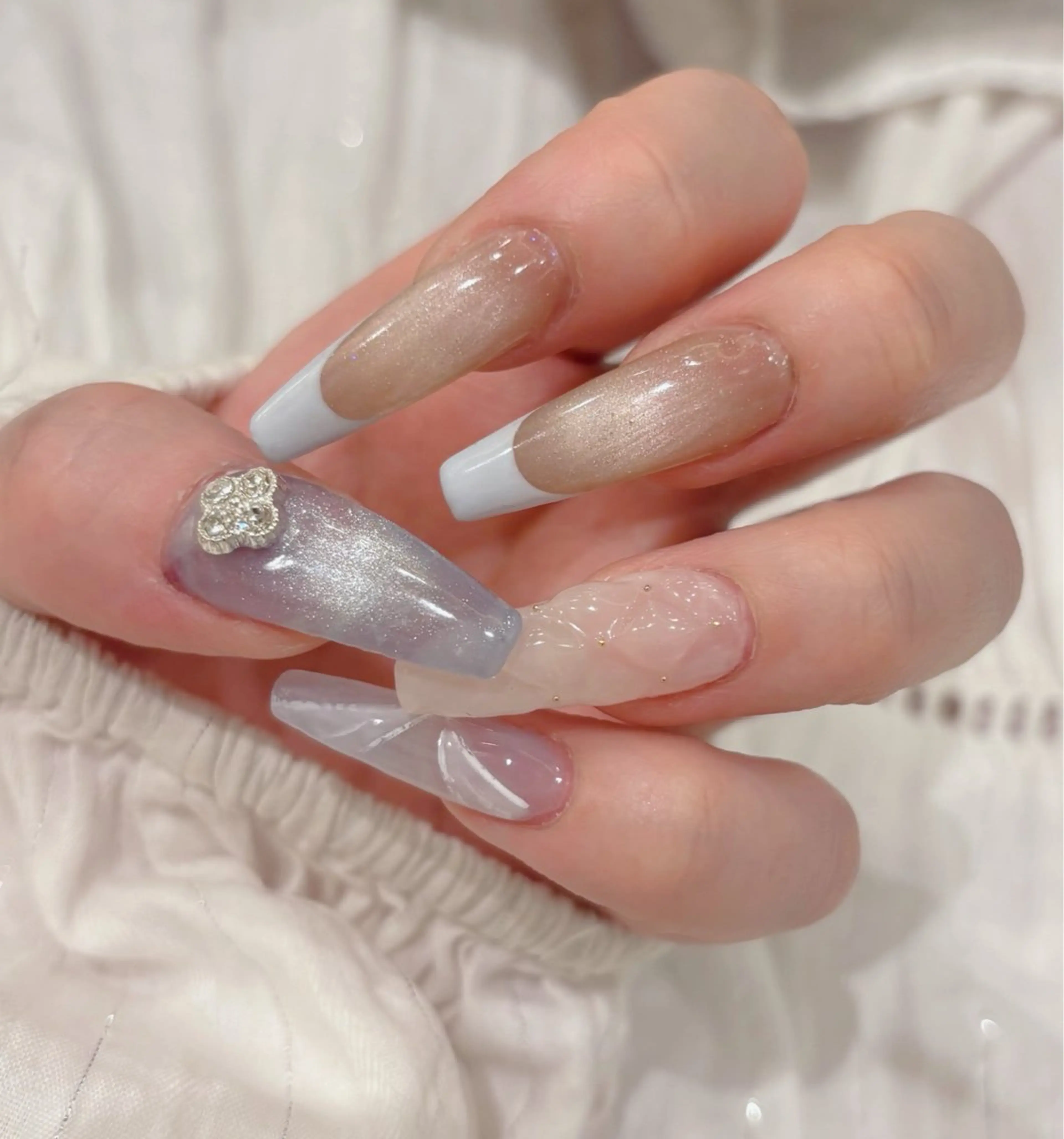 ネイル アートネイル ブルー 長さ出し ハンドネイル Nail Salon RiLion所属・kaho  🧸🎀 RiLionのネイルデザイン