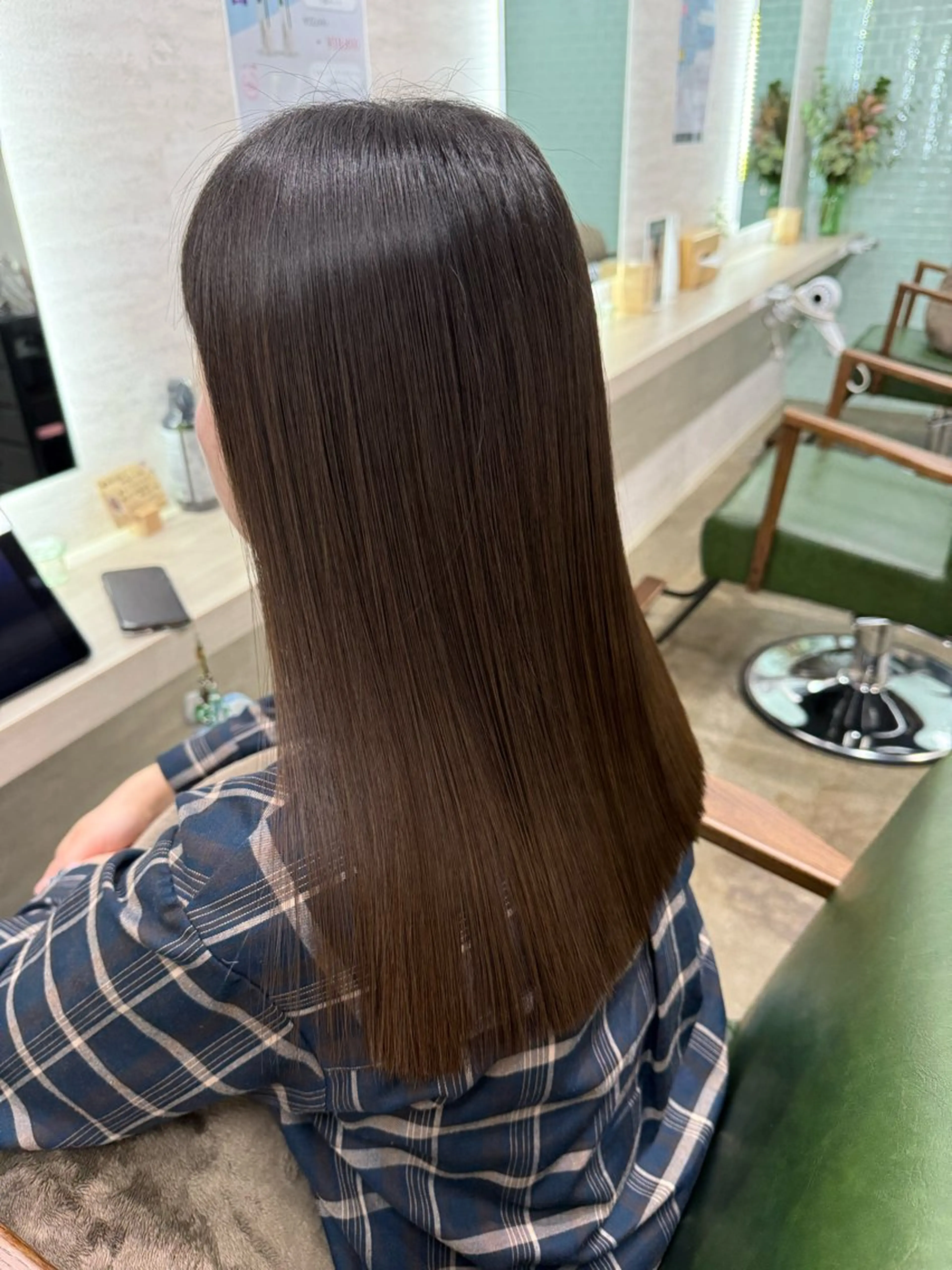 ミディアム 髪質改善 縮毛矯正 カット 縮毛矯正 トリートメント 🕊髪質改善縮毛矯正 /艶髪/関内🕊あべのヘアスタイル