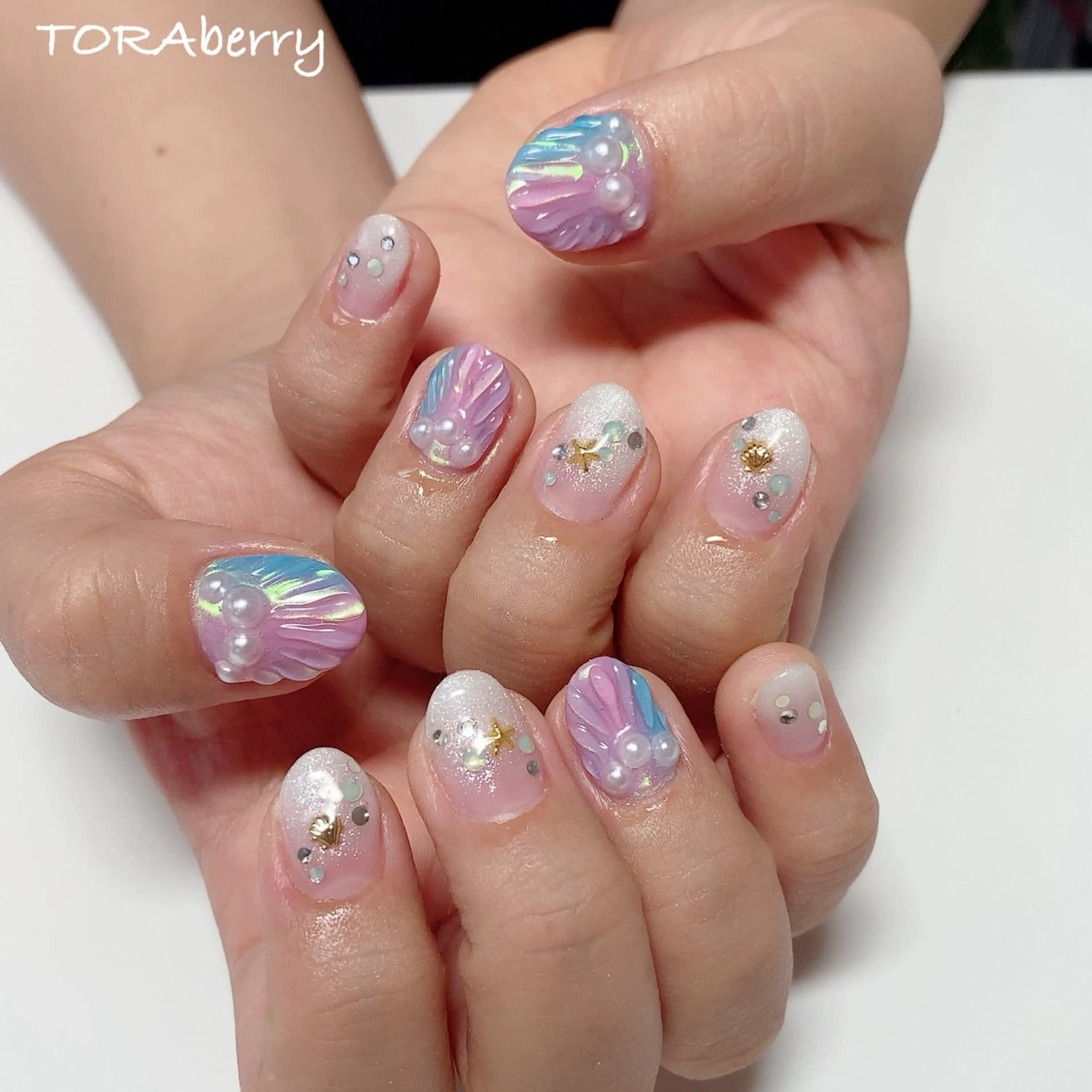 ネイル ハンドネイル ネイリスト なつみのネイルデザイン