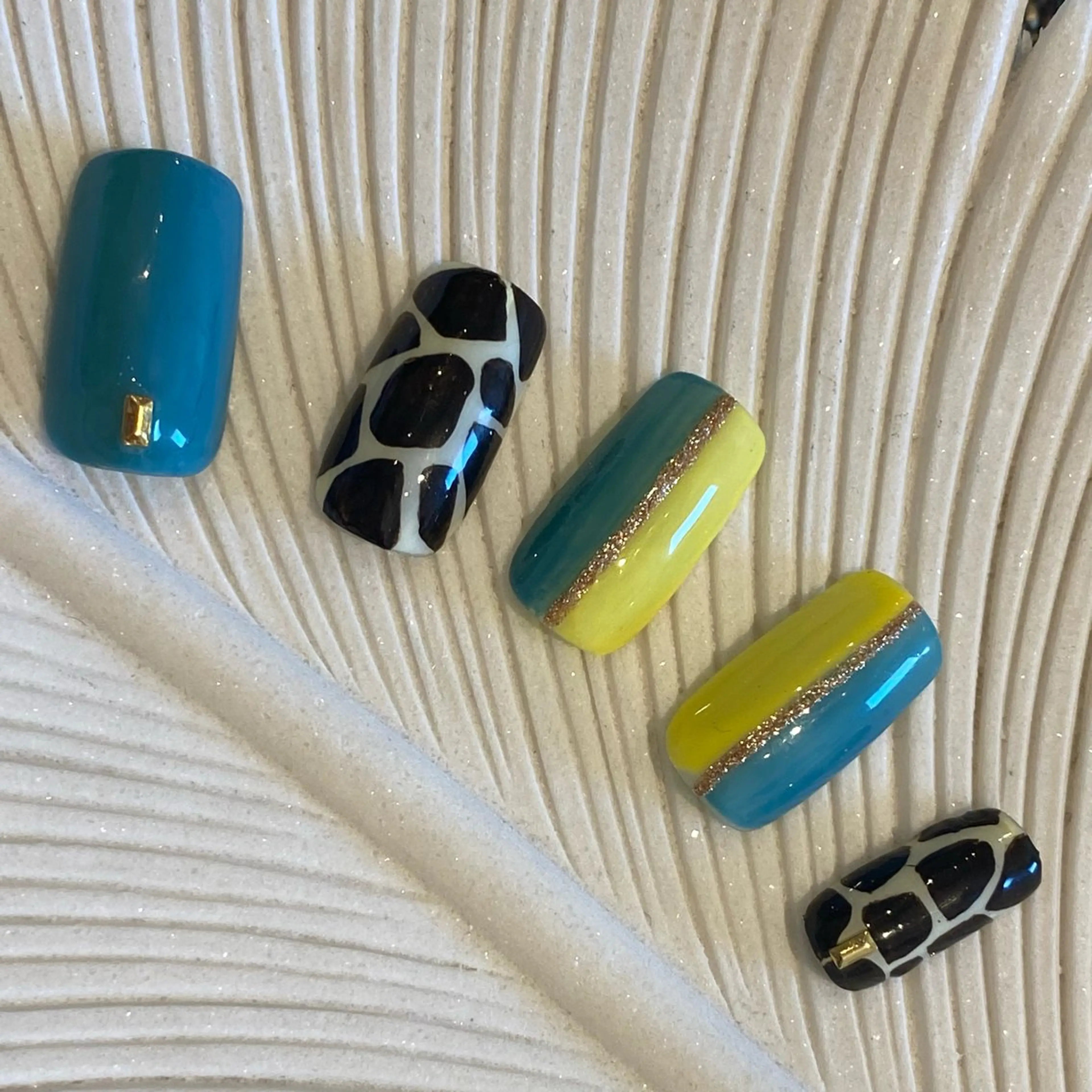 ネイル AurorA Enaのネイルデザイン