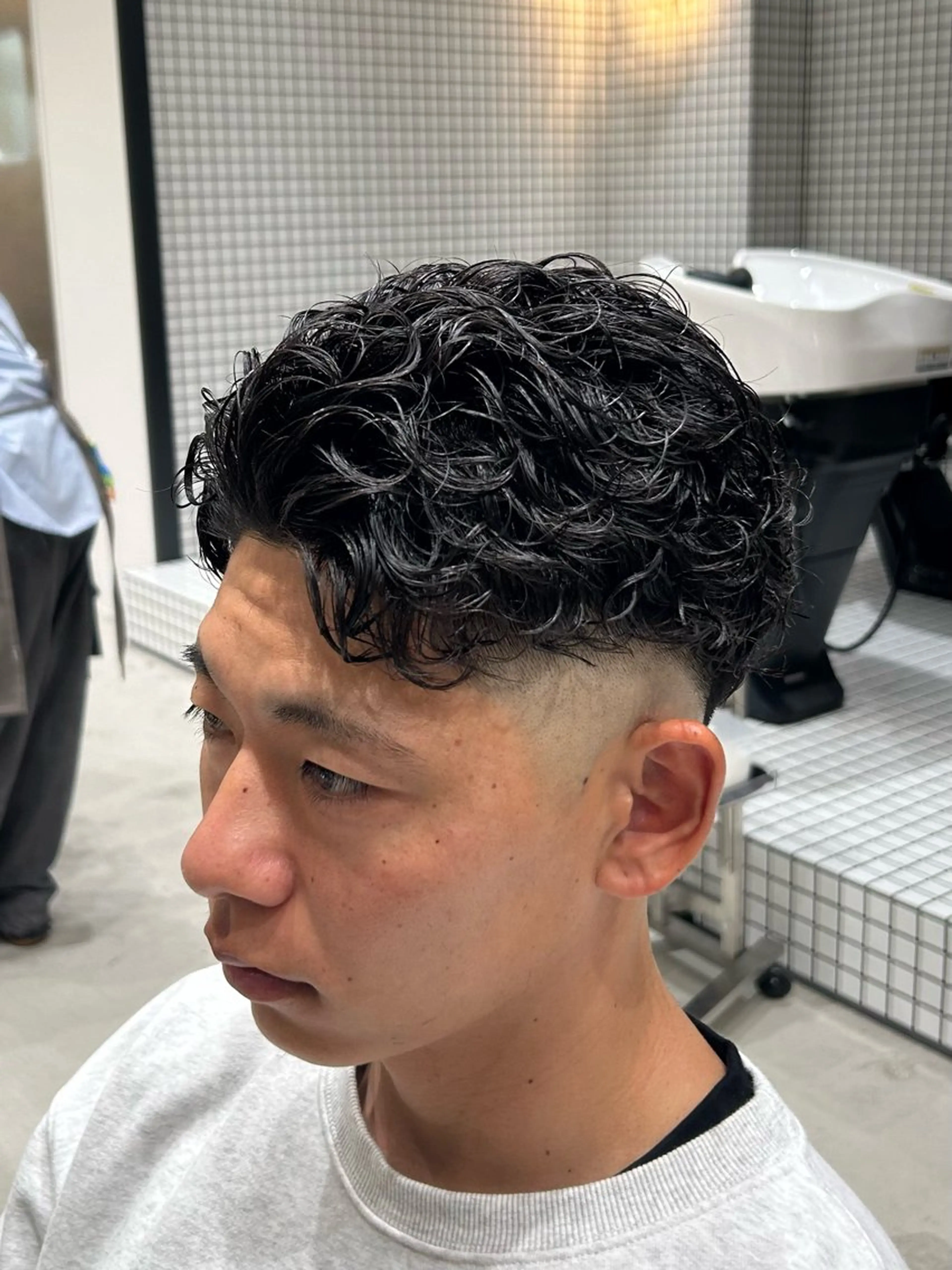 パーマ メンズ フェードカット メンズパーマ スキンフェード 🐲ツイスパ🐲 フェード/龍のヘアスタイル