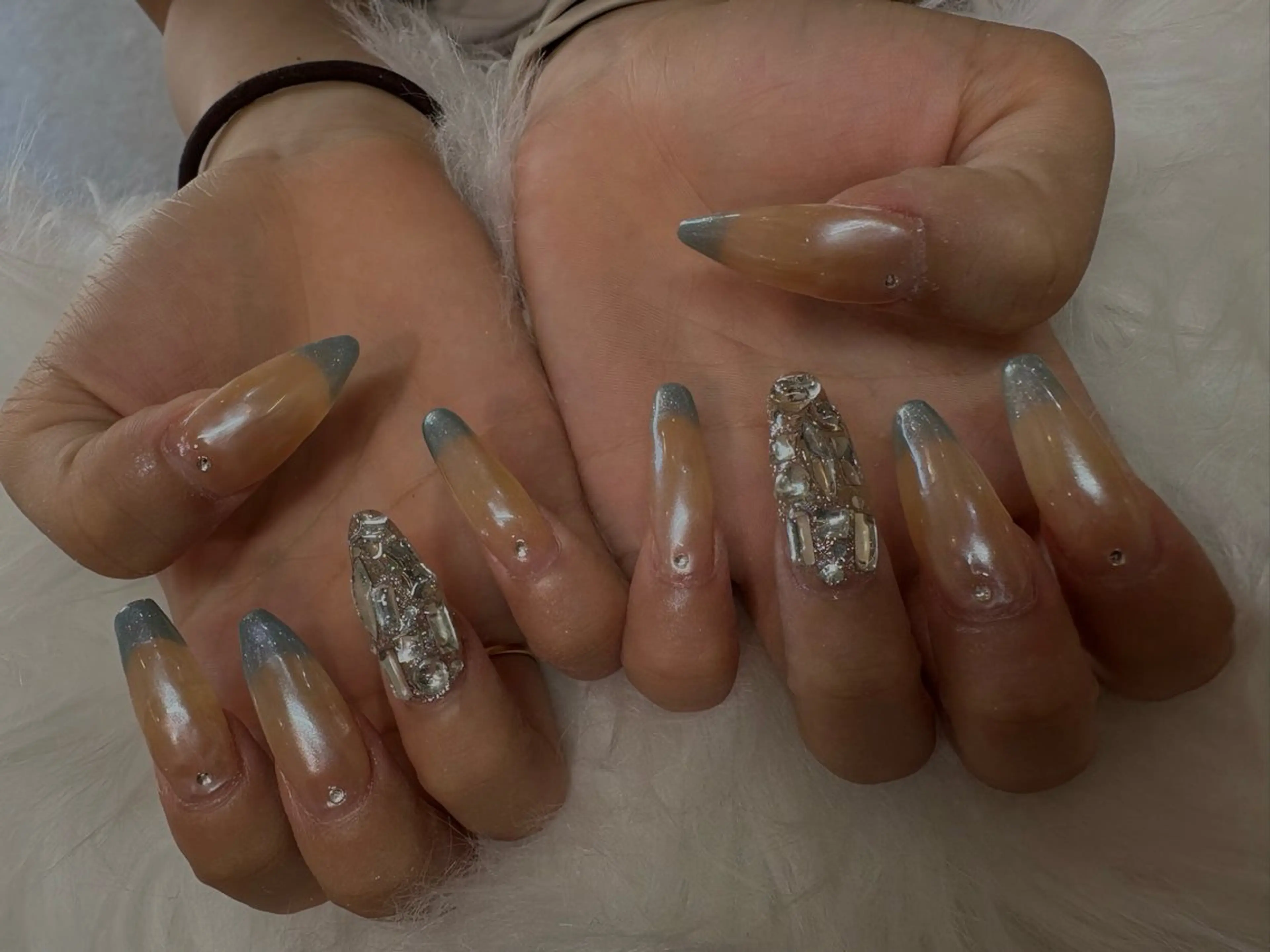 ネイル オーロラネイル 長さ出し フットネイル フレンチネイル ハート Vante梅田店所属・vante_aimi .パラジェル取扱店のネイルデザイン