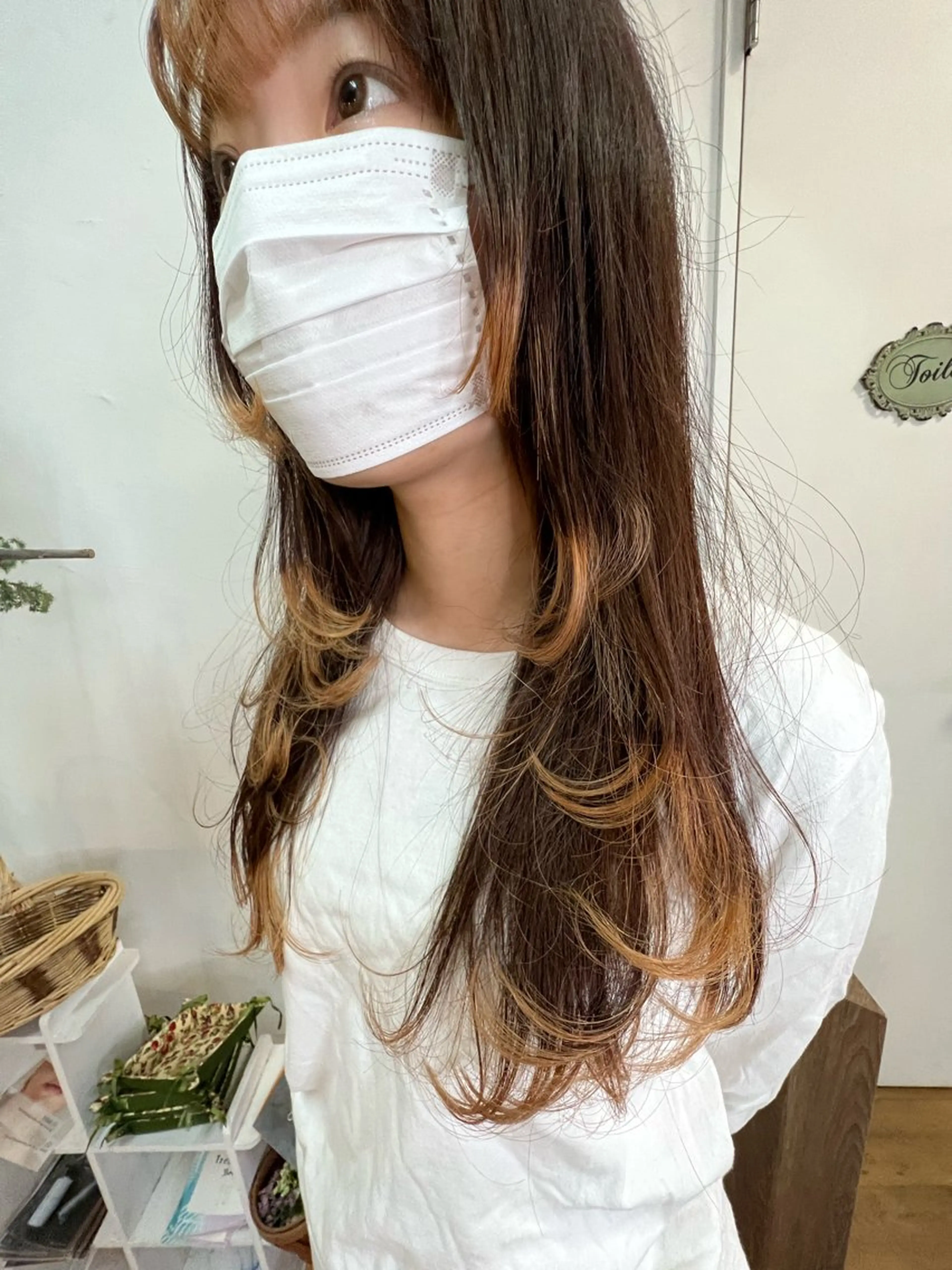 ロング カラー ベージュカラー ブリーチ レイヤーカット ヘアカラー 【髪質改善/縮毛矯正 /カラー】ホサカのヘアスタイル