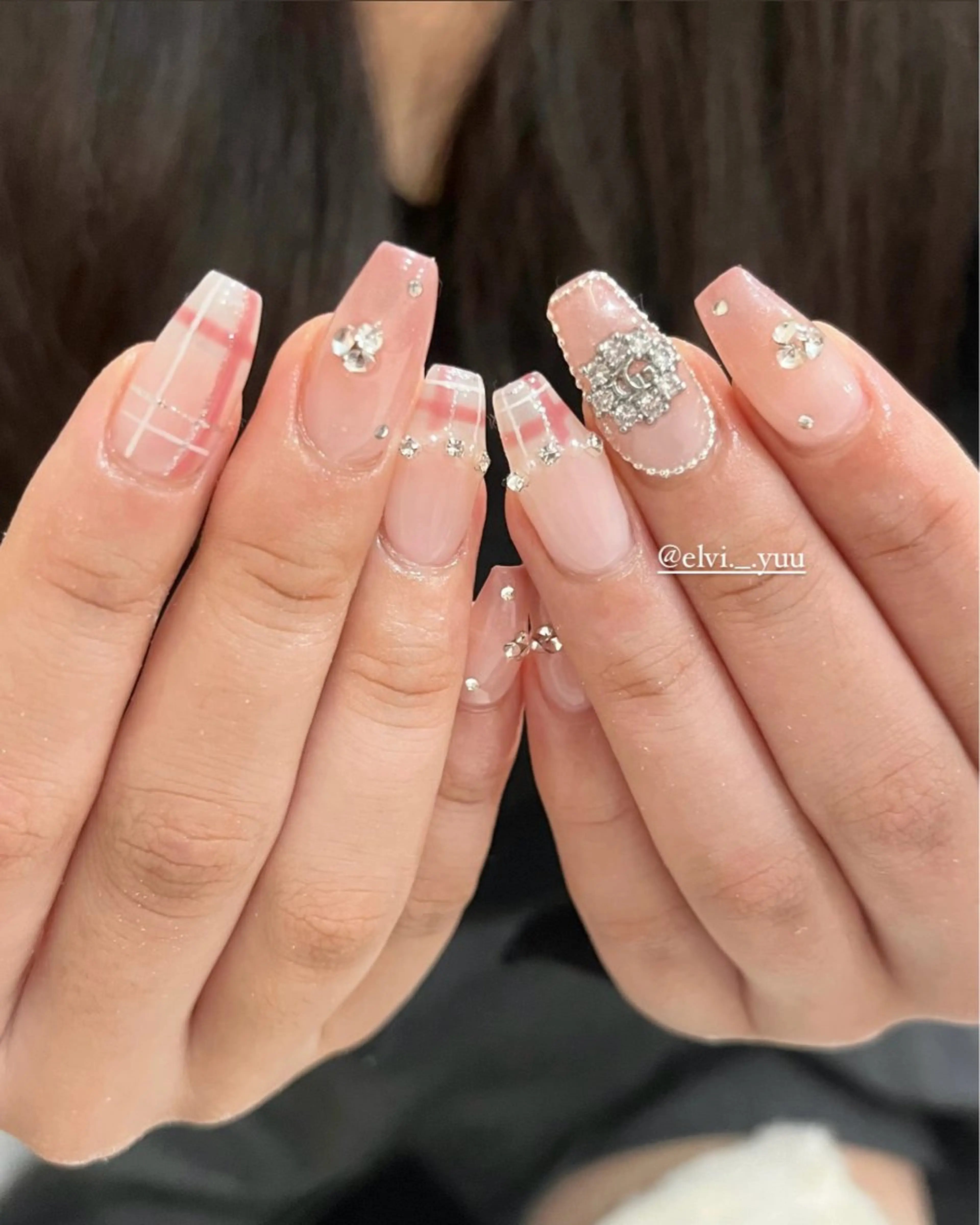 ネイル SALON ELVI.所属・SALON ELVI.のネイルデザイン