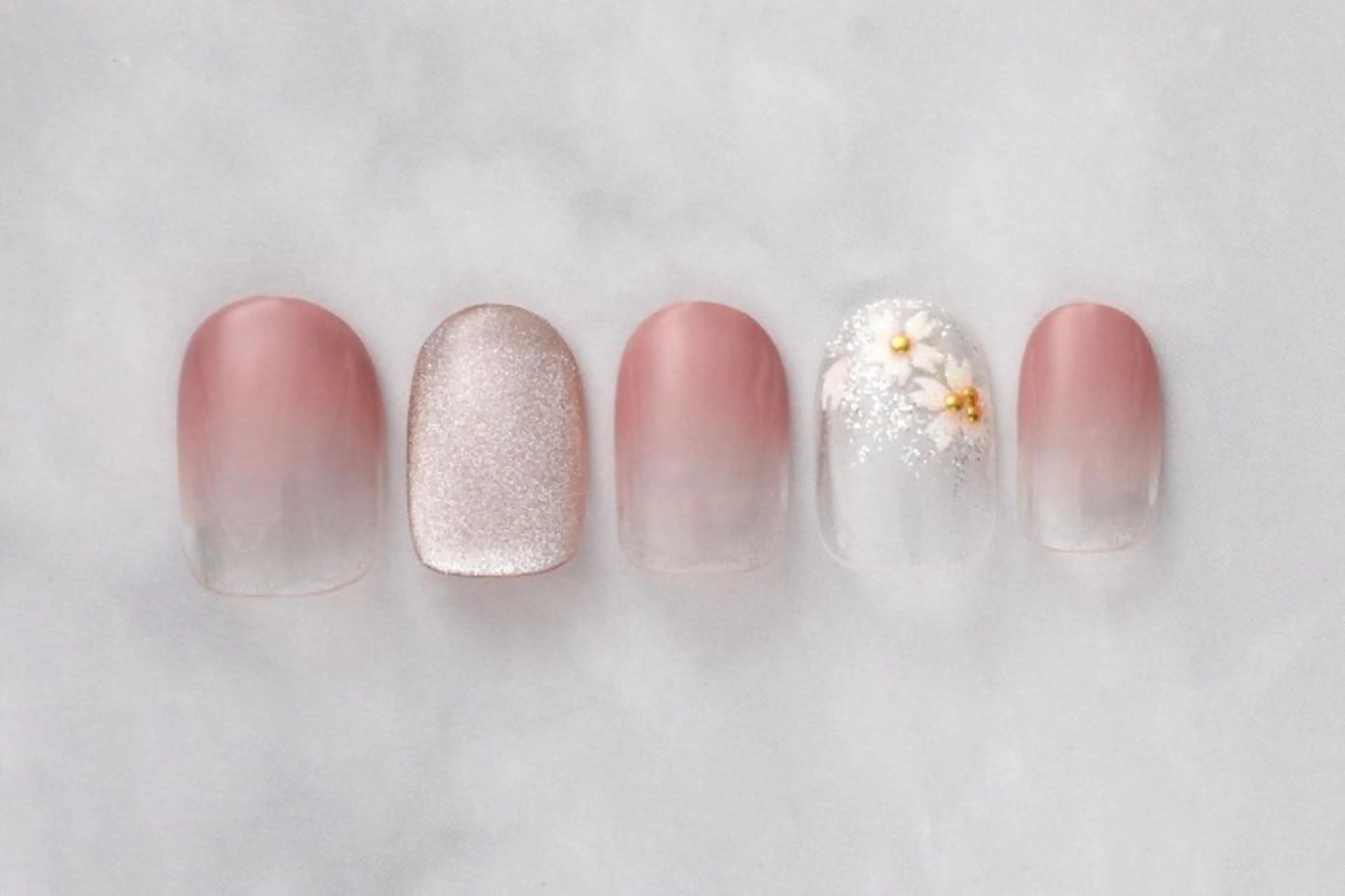 ネイル 長谷川 美穂のネイルデザイン