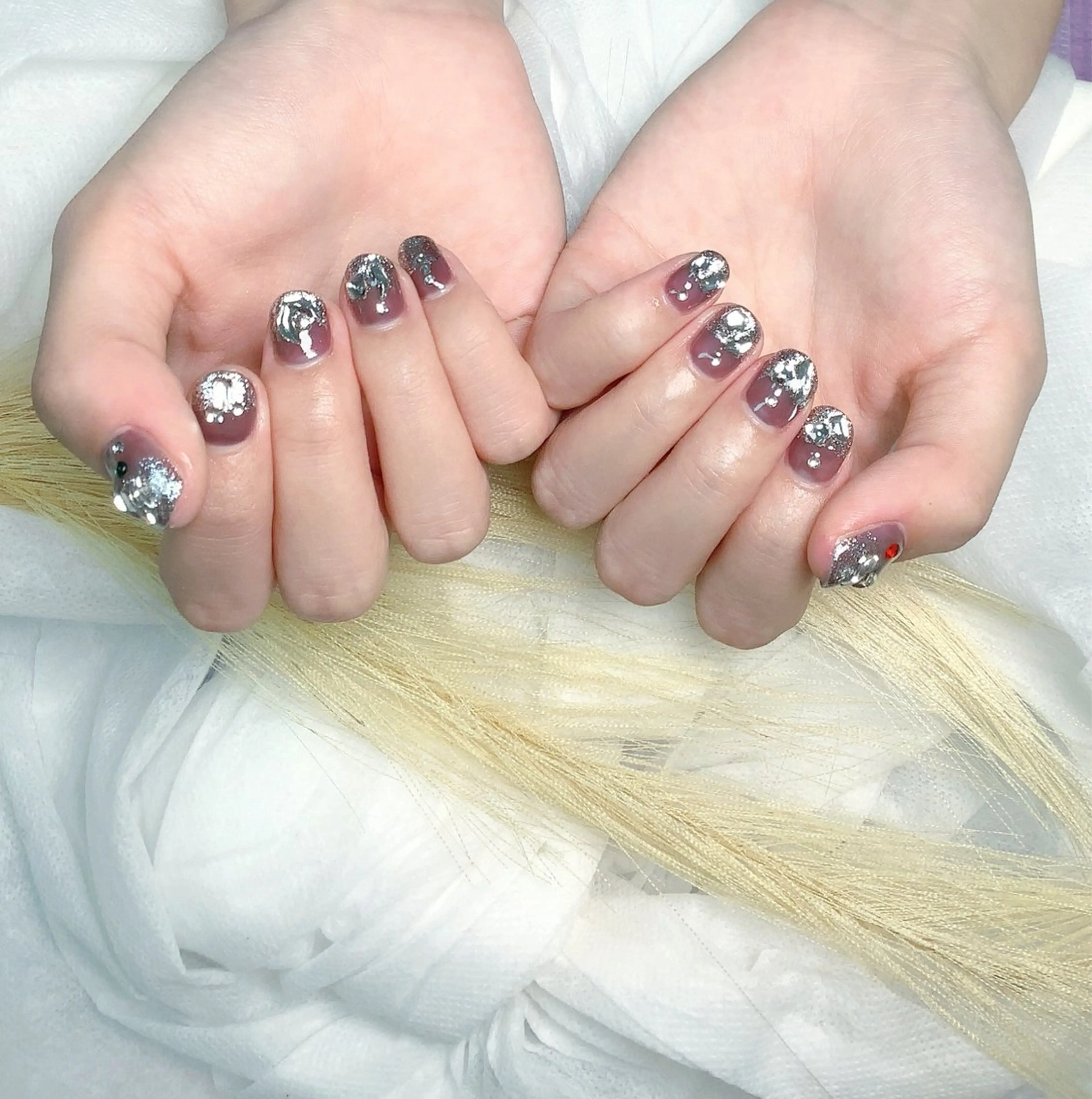 ネイル pink ladyサロン所属・べ にのネイルデザイン