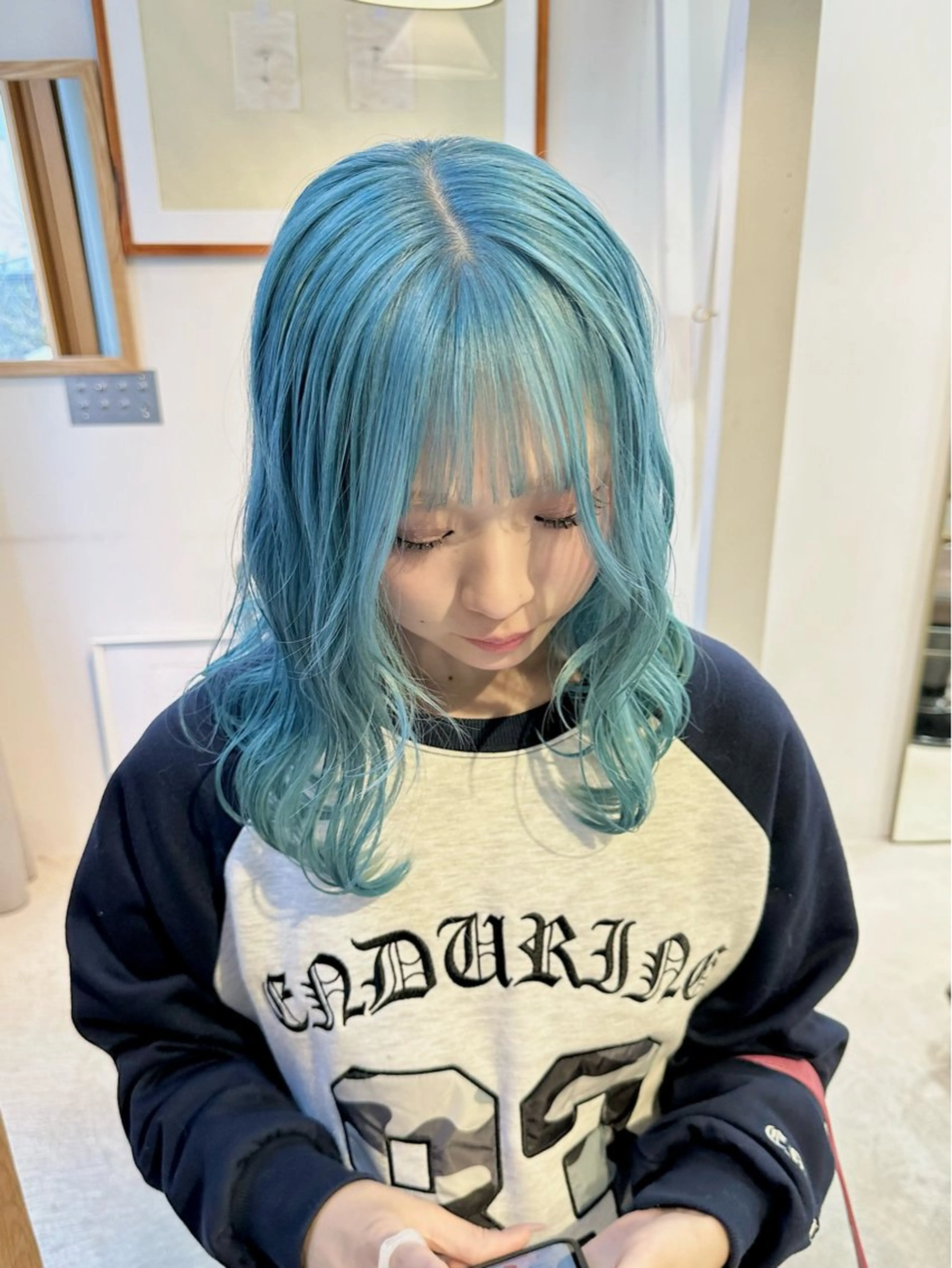 ミディアム カラー ヘアカラー トリートメント kai .のヘアスタイル