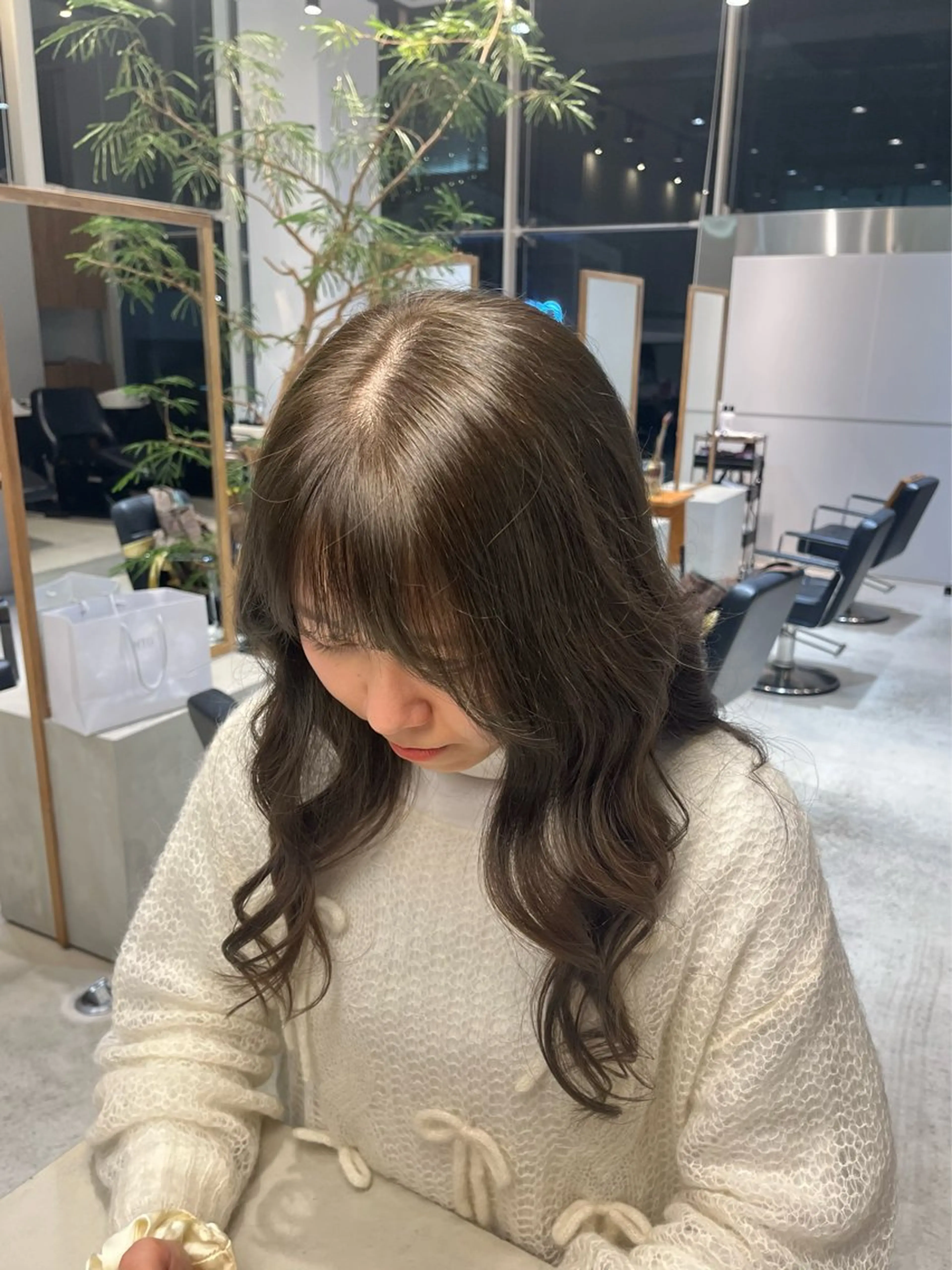 カラー ベージュカラー 透明感カラー オリーブベージュ 水谷 星羅のヘアスタイル