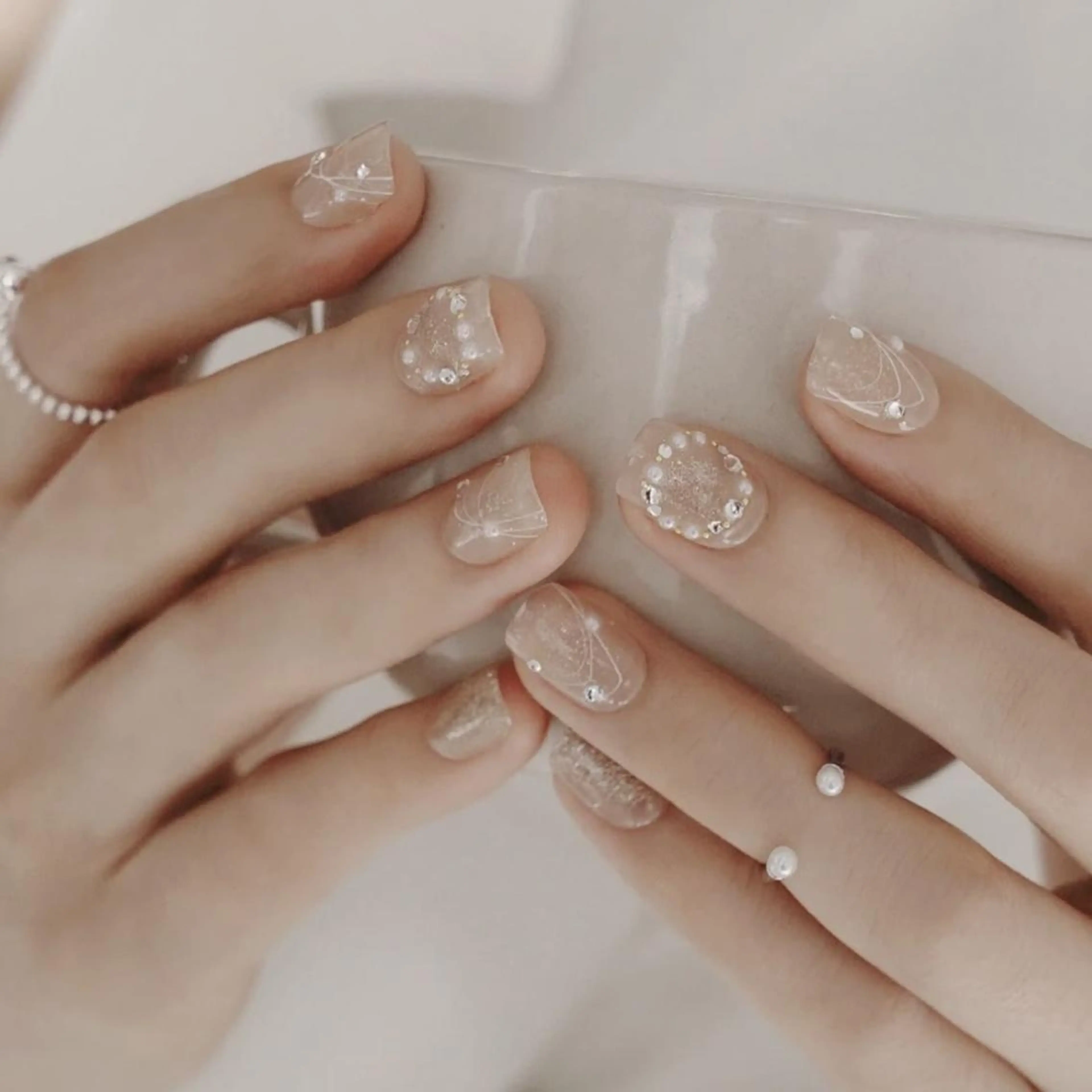 ネイル Queens 榊 まおのネイルデザイン